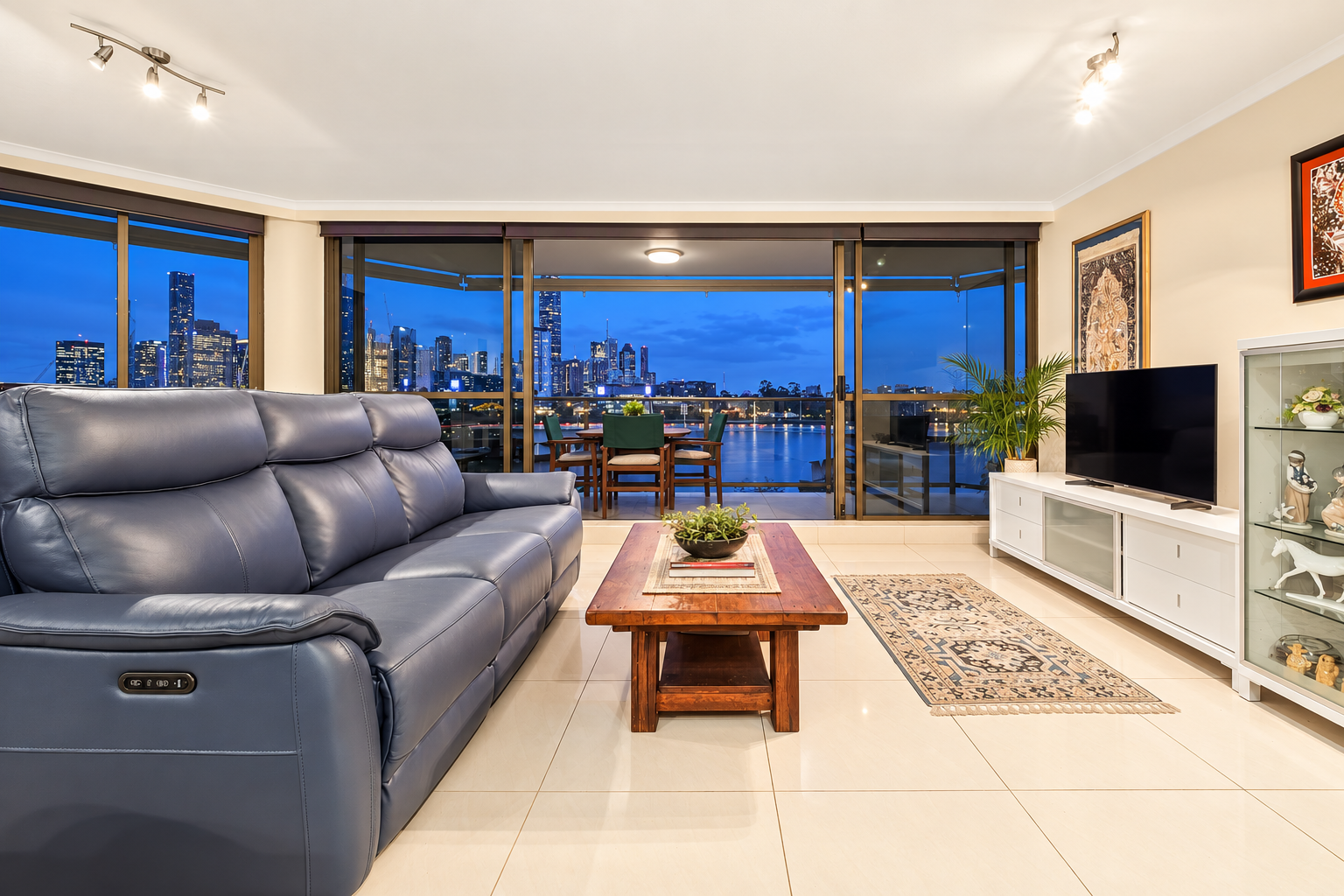 47/10 Lower River Terrace — photo 4 of 30