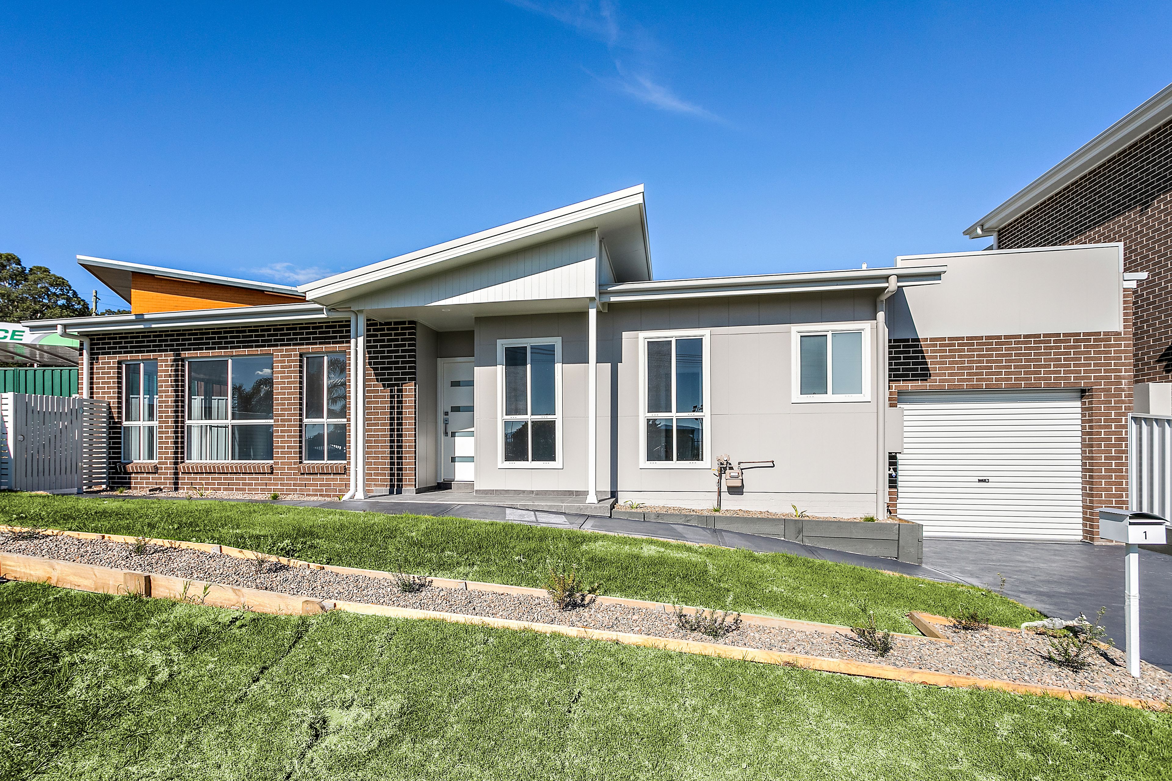 1 Kingston Street, Oak Flats NSW 2529