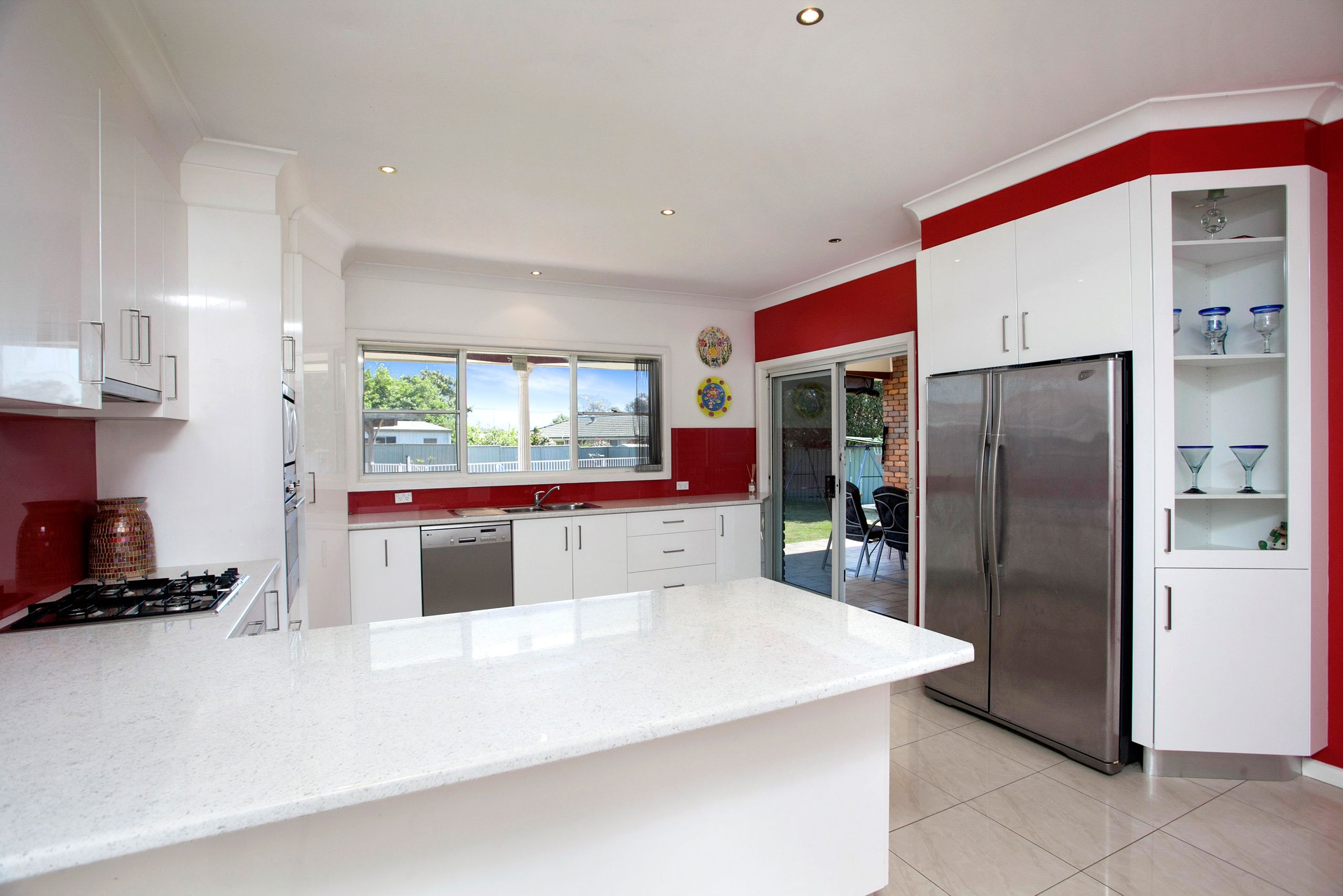 27 Central Avenue, Oak Flats, NSW 2529