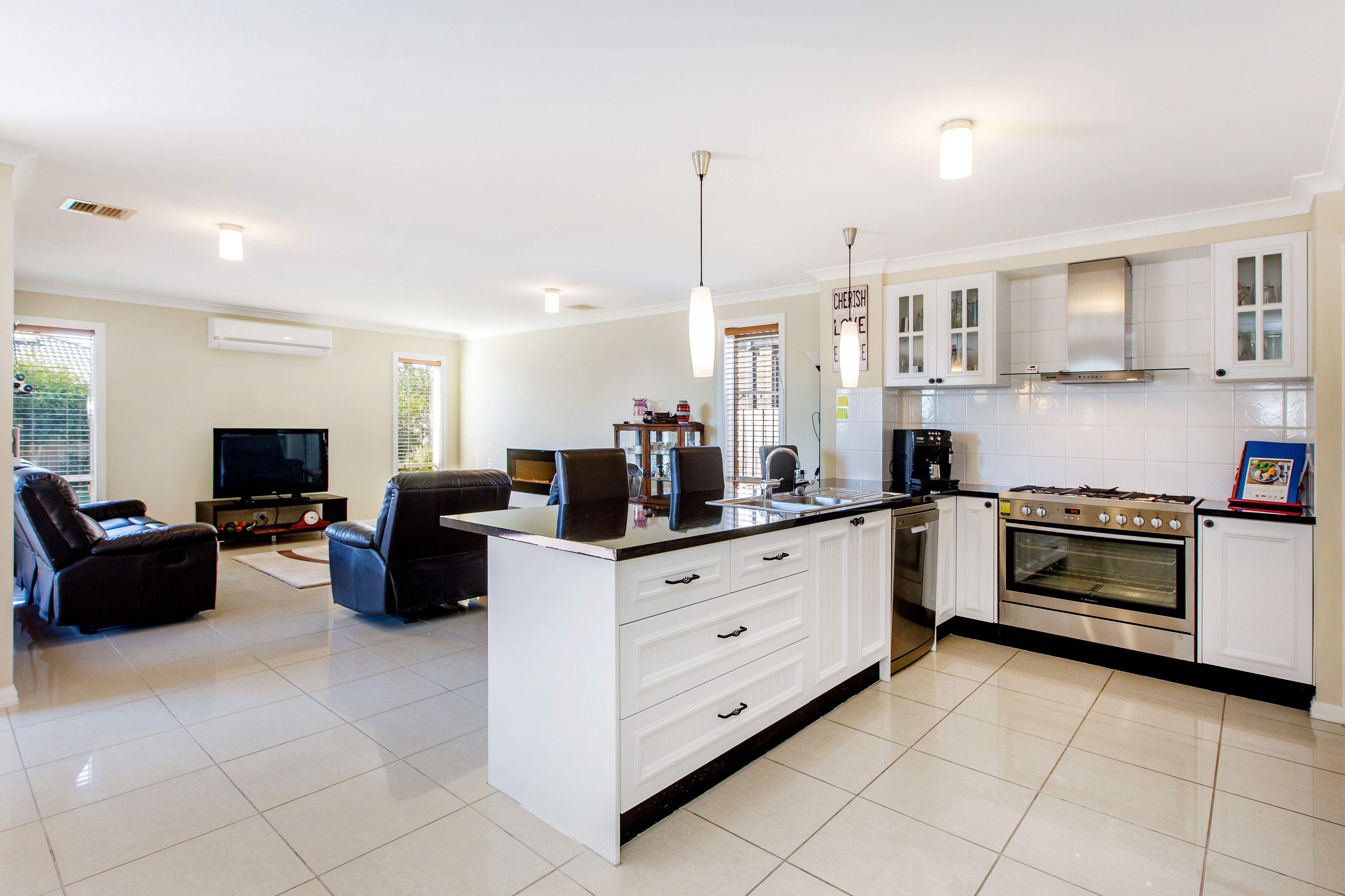 12 Lovely Meadows Court, Rosebud, VIC 3939