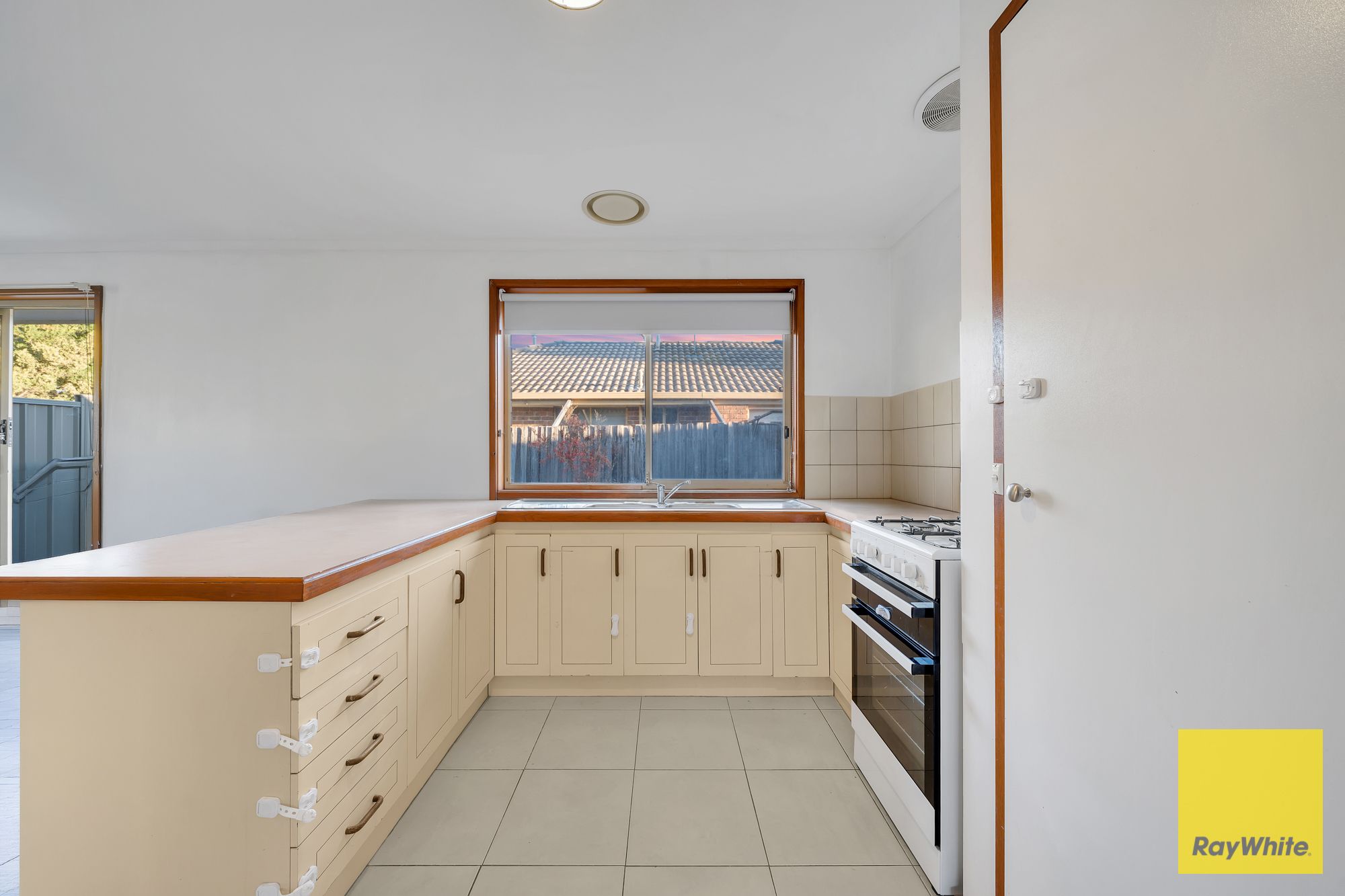 1/103 Rosella Avenue — photo 6 of 20