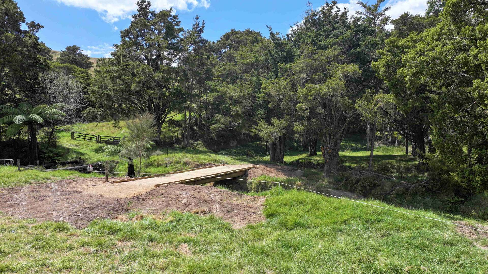 593 Peria Road photo 2