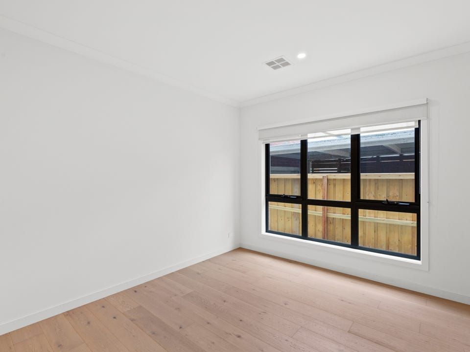 36 Thurso Street — photo 6 of 11