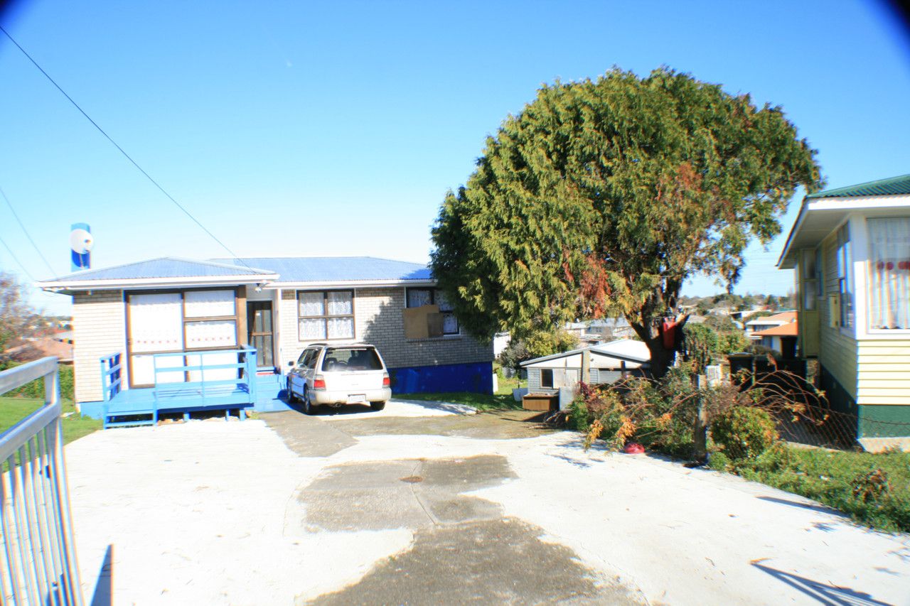 15 Doughty Place, Otara, Manukau City