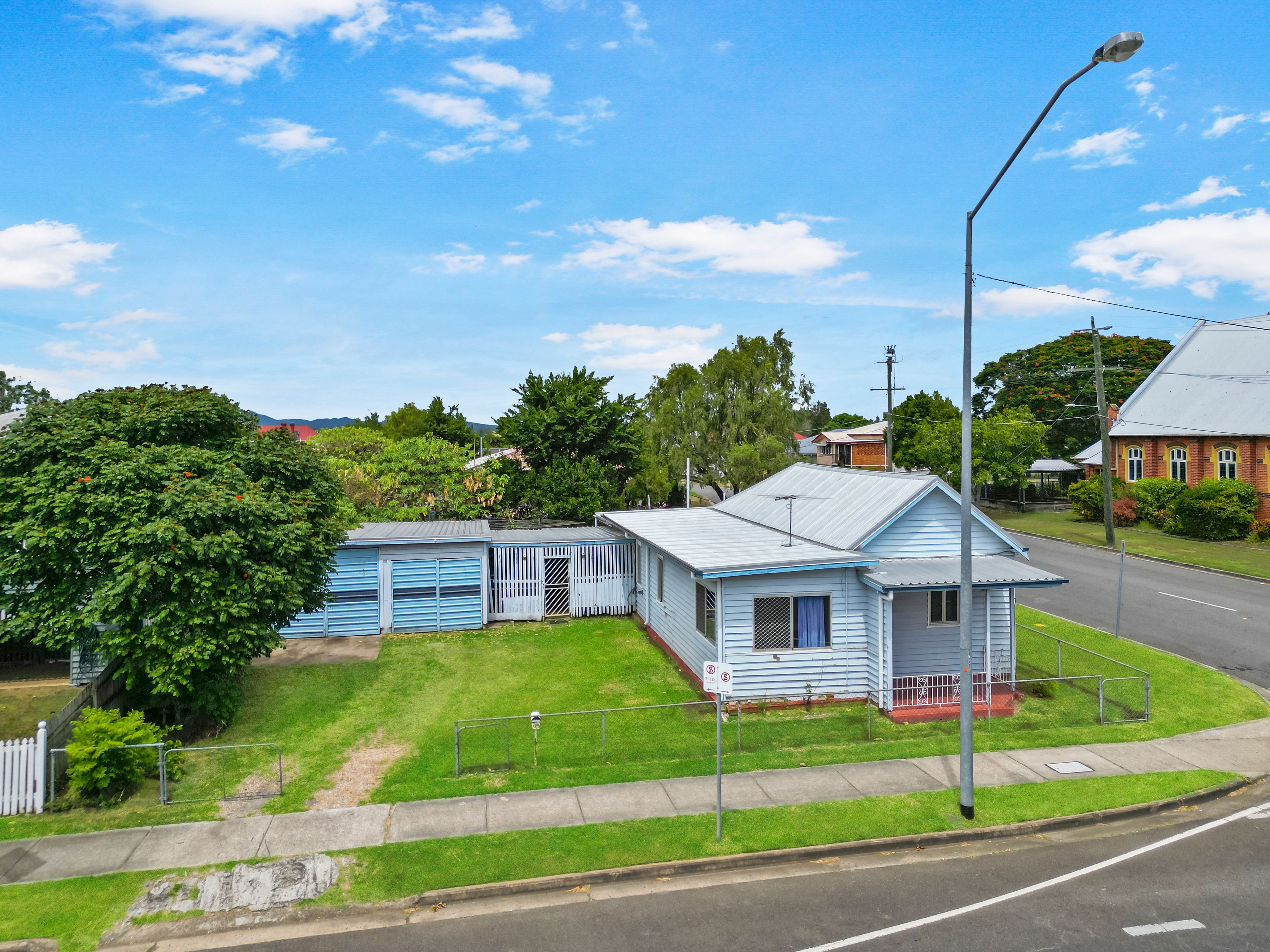 175 Blackstone Road, Silkstone QLD 4304