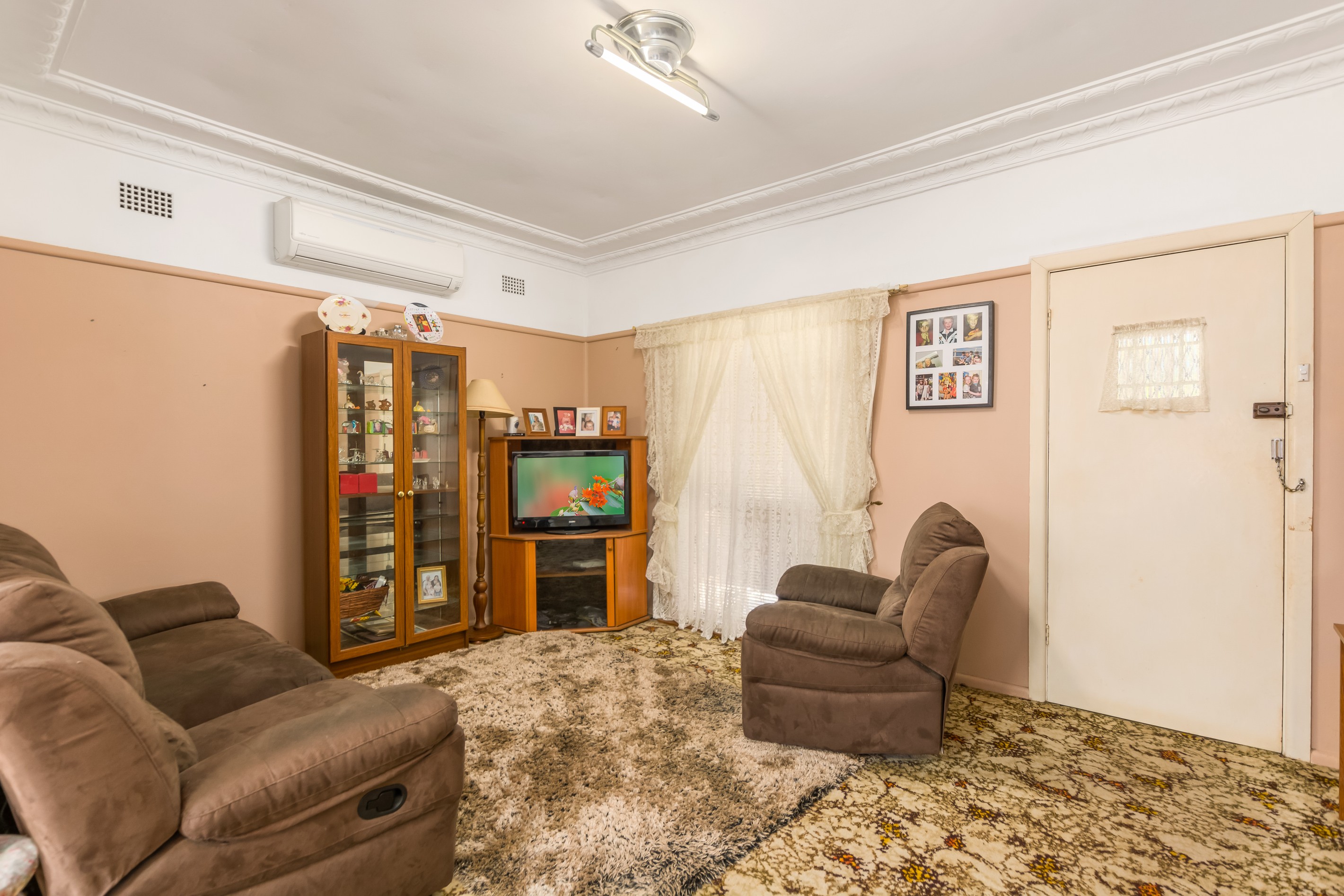 264 Gladstone Avenue, Mount Saint Thomas, NSW 2500