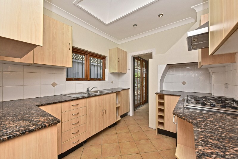 15 Campbell Street, Newtown, NSW 2042