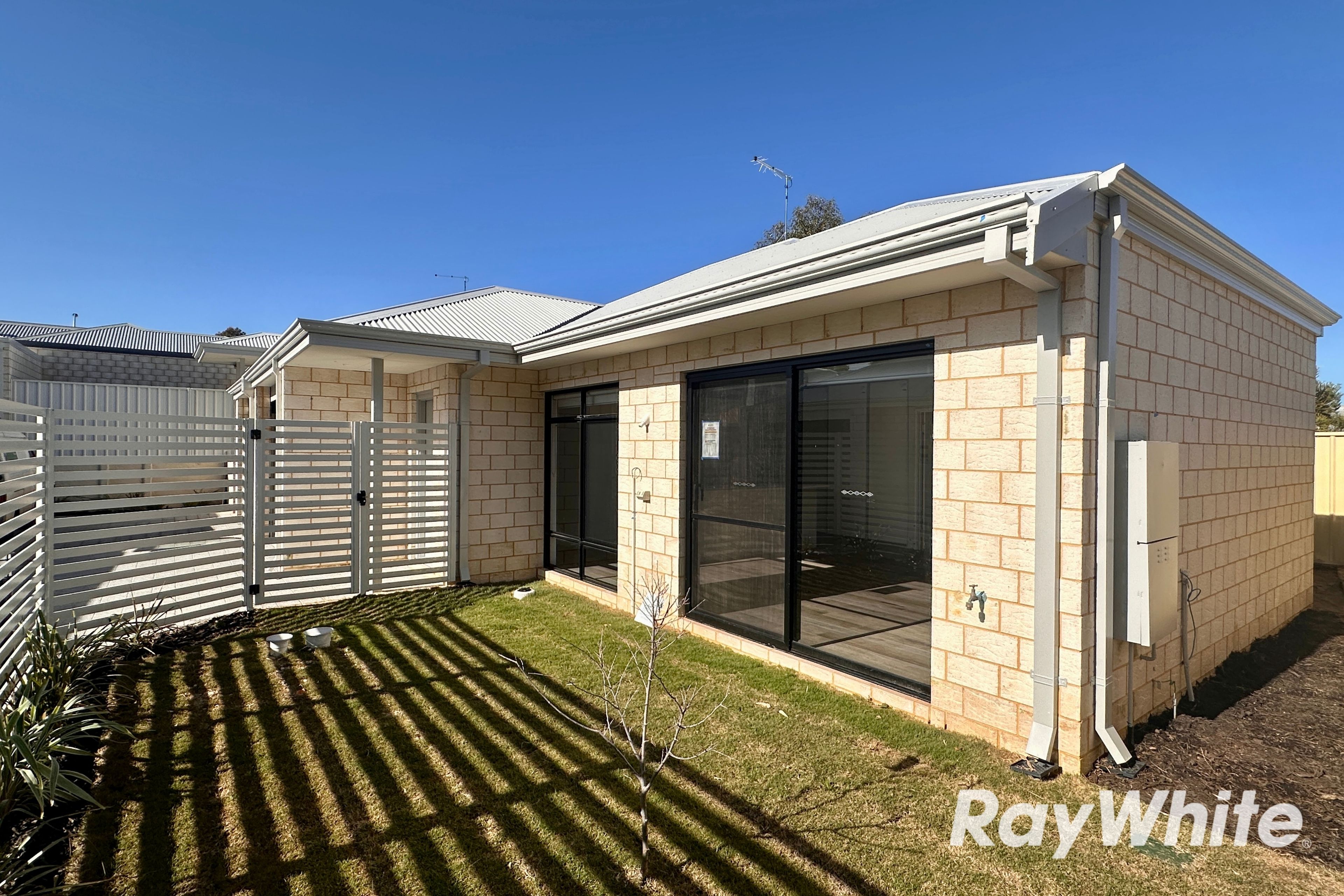 3/19 Passage Way — photo from Ray White Mandurah