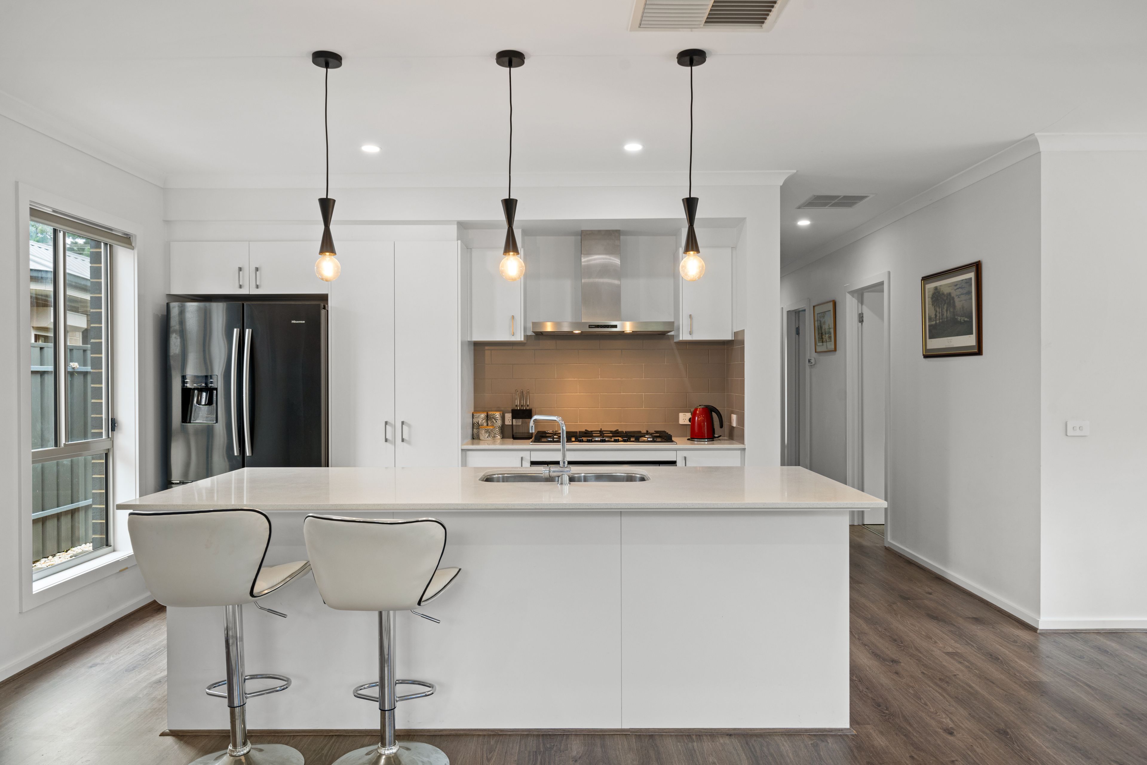 4 Cronulla Drive — photo 4 of 20