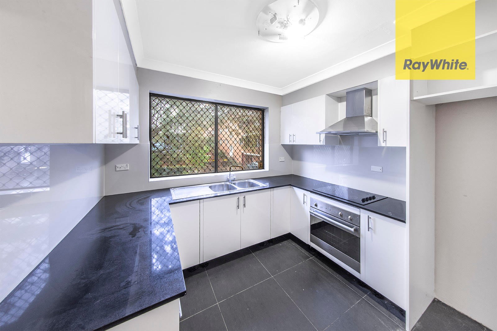 6/28 Caroline Street, Westmead, NSW 2145