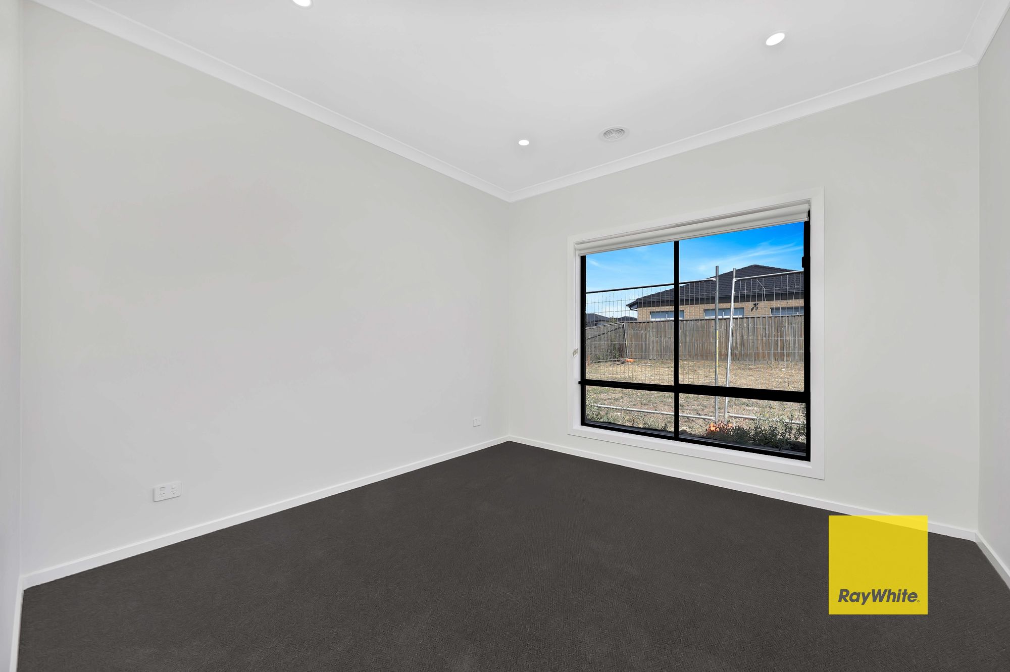 17 Ivory Road — photo 6 of 13