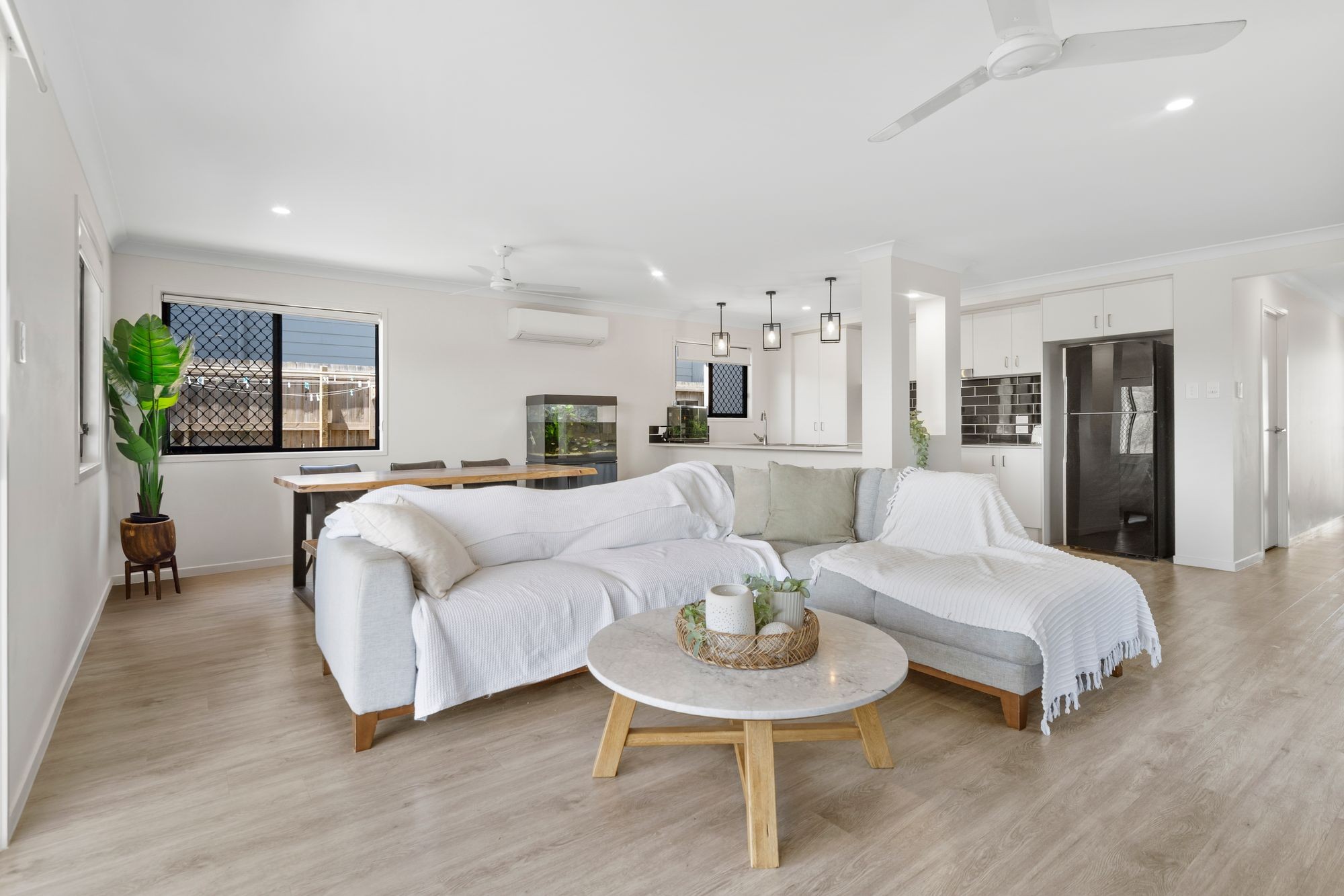 17 Niche Glade Circuit, Maudsland, QLD 4210