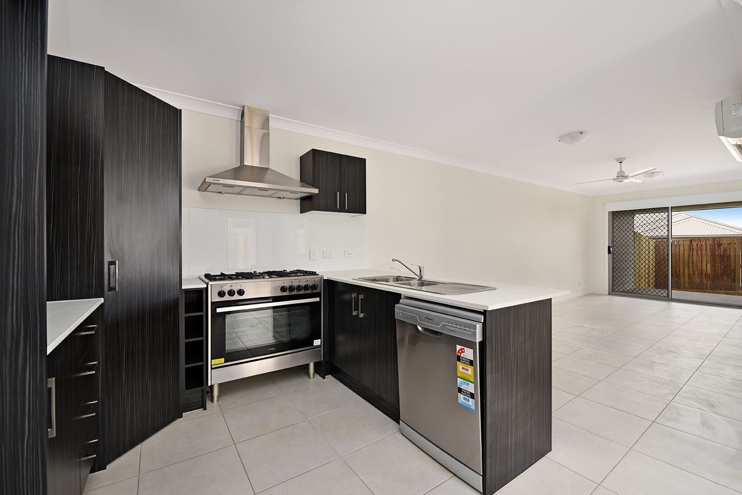 2/8 Whitefield Street, Glenvale, QLD 4350
