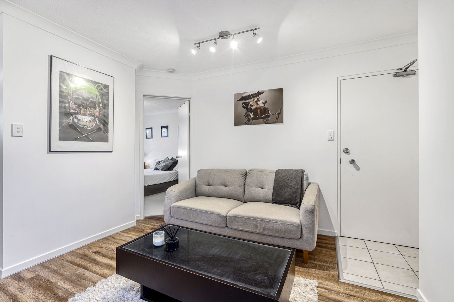11/25-27 Darrambal Street, Surfers Paradise, QLD 4217