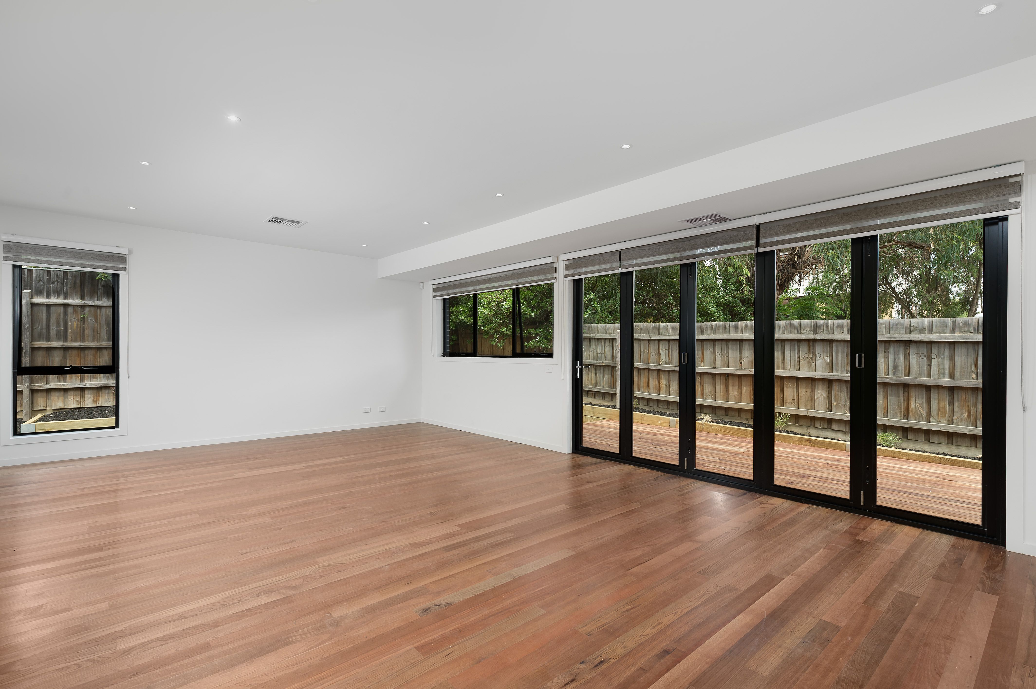 2/70 Noorong Avenue, Bundoora, VIC 3083