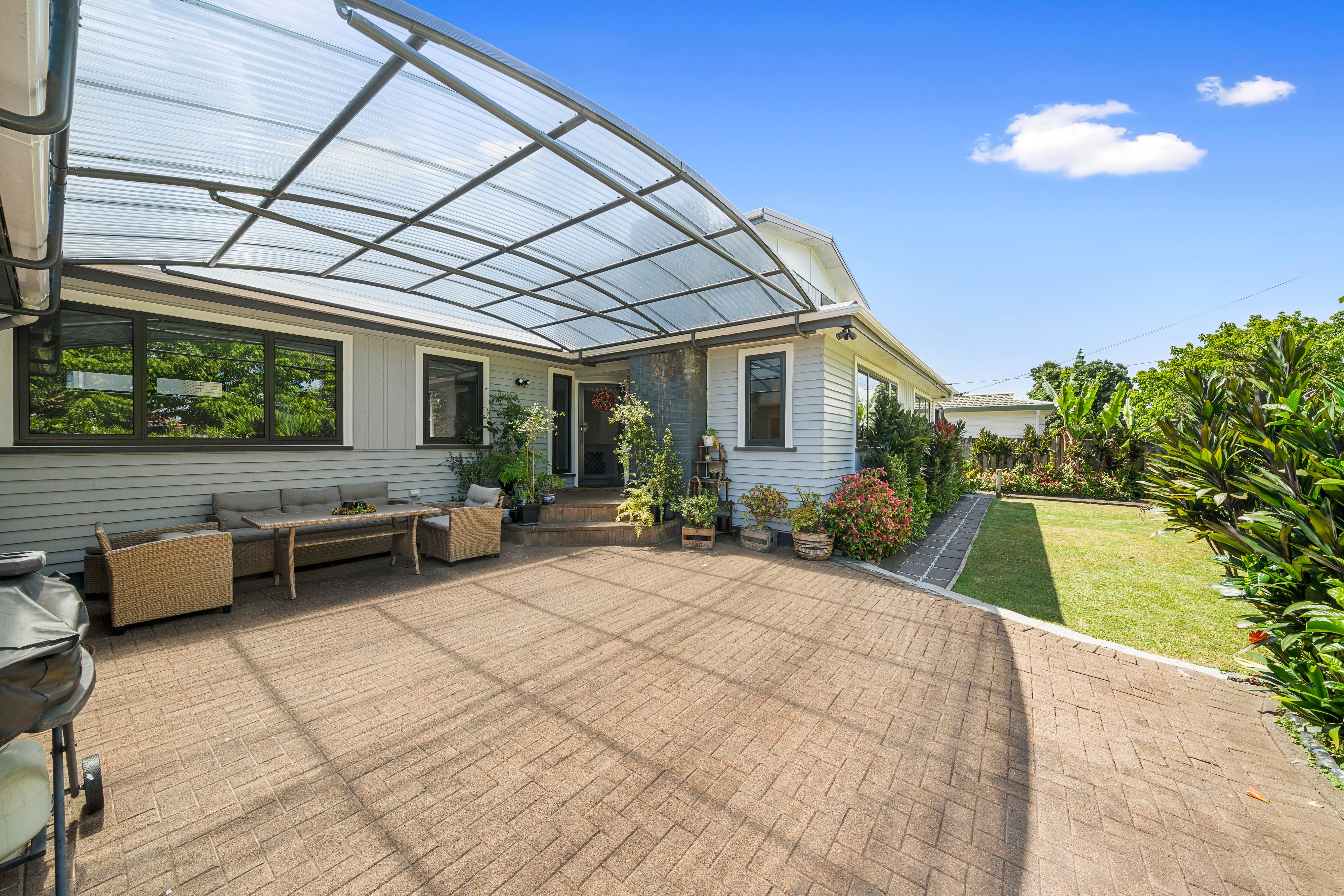 16 Hamilton Road, Papatoetoe, Manukau City