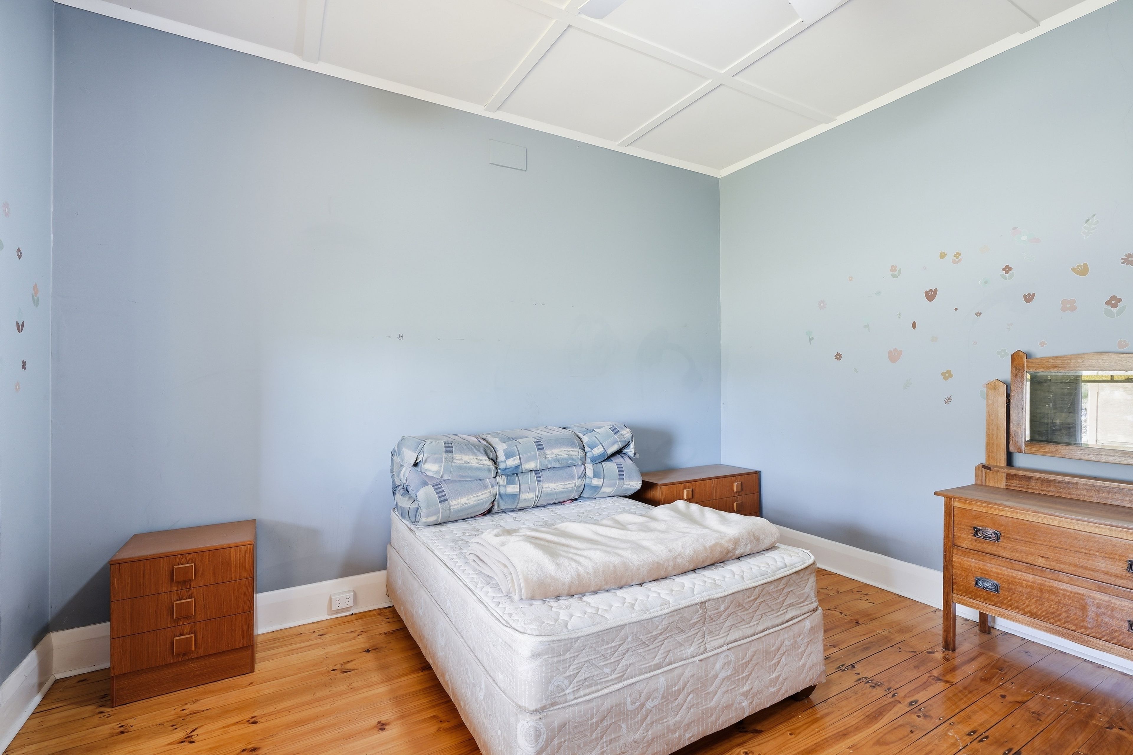 155 Molineux Road. — photo 14 of 30