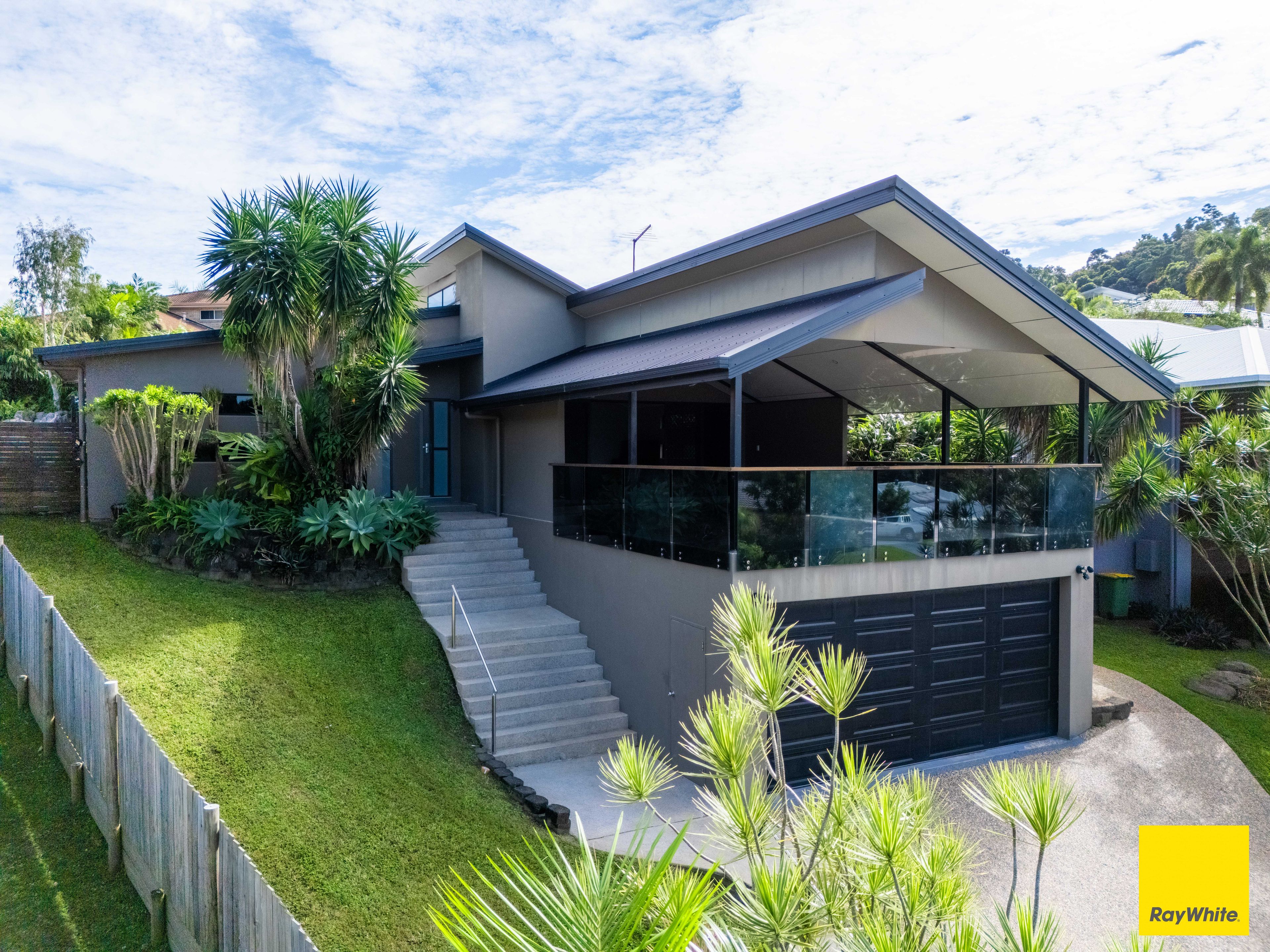 13 Barossa Close, Brinsmead, QLD 4870