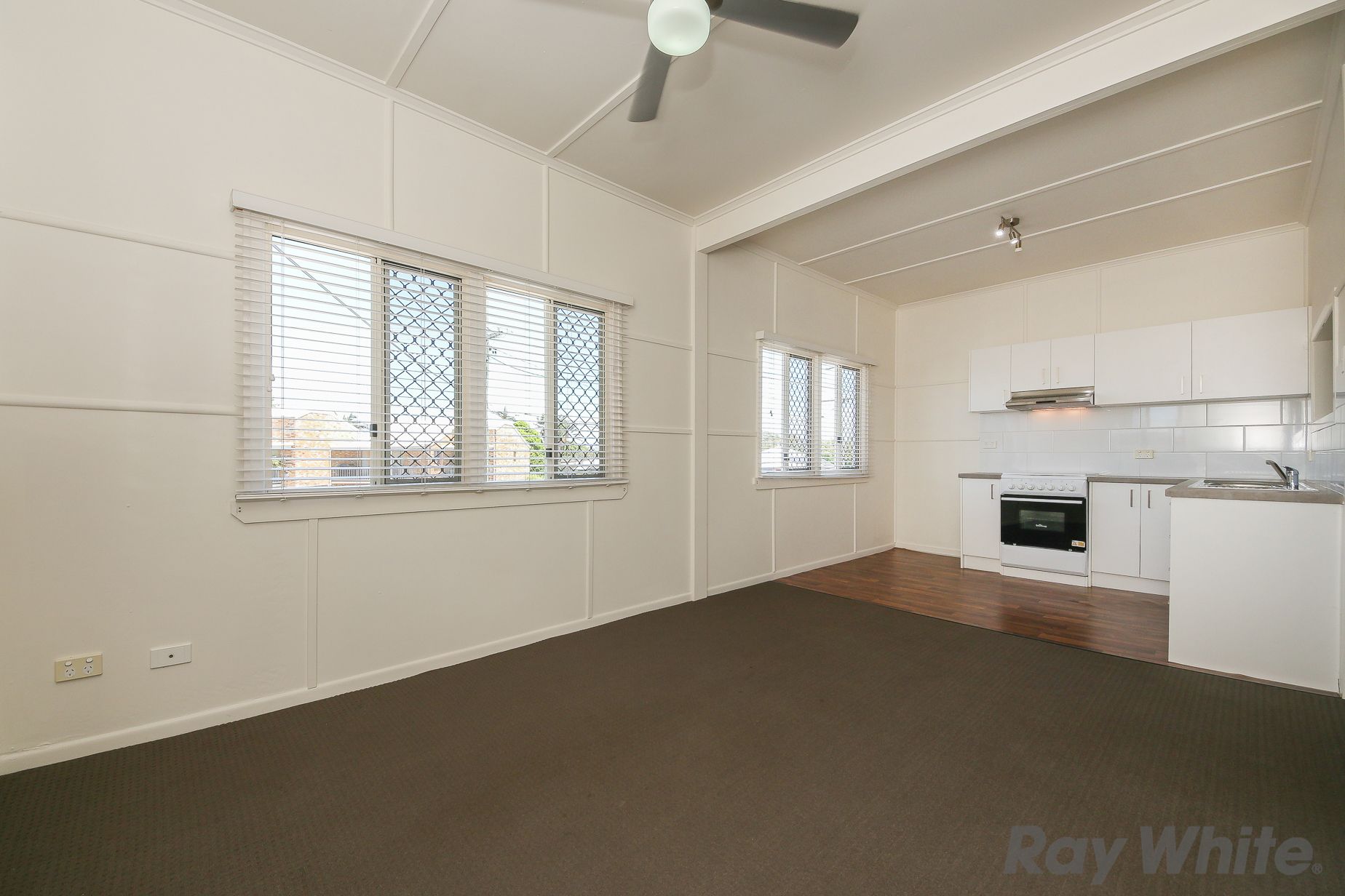 1/6 Caroline Street, Woody Point, QLD 4019