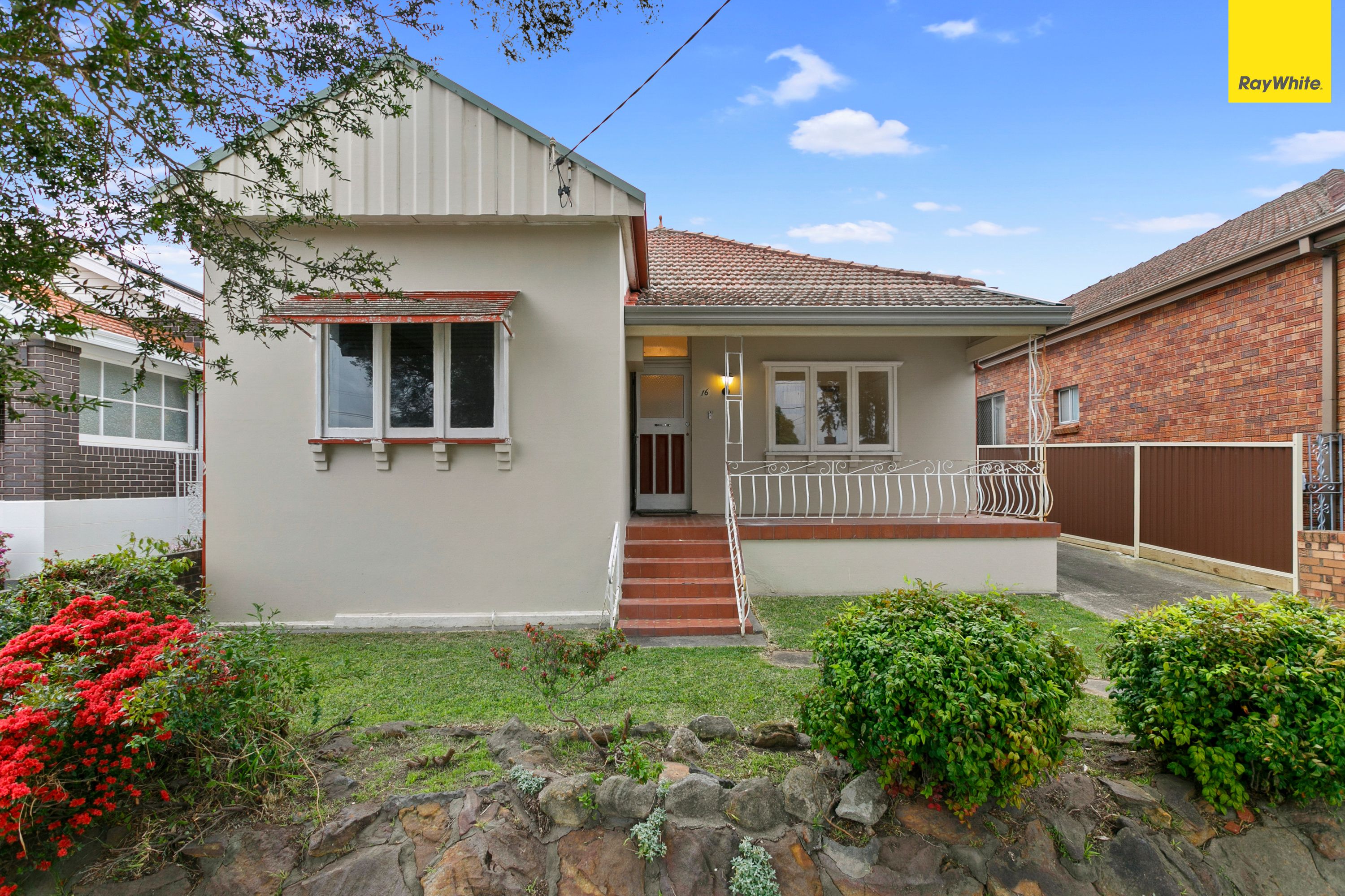 16 Lincoln Street, Campsie NSW 2194