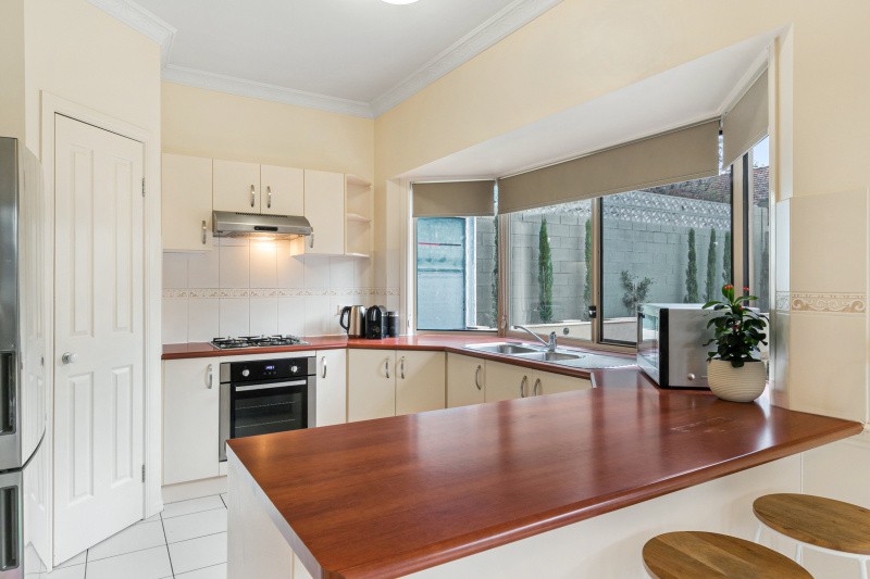 3 Sheffield Street, Oxley, QLD 4075