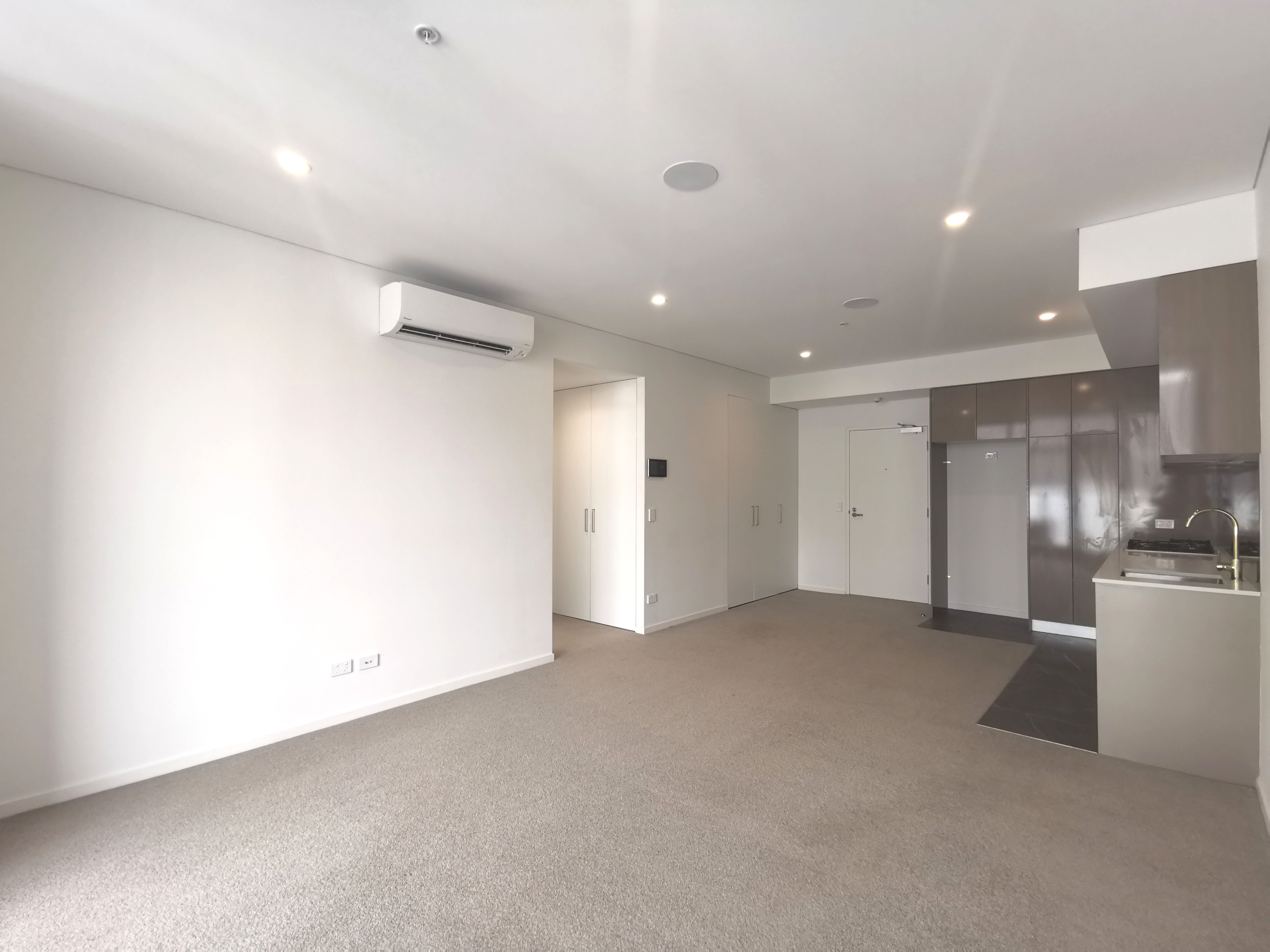 13098/5 Bennelong Parkway, Wentworth Point, NSW 2127