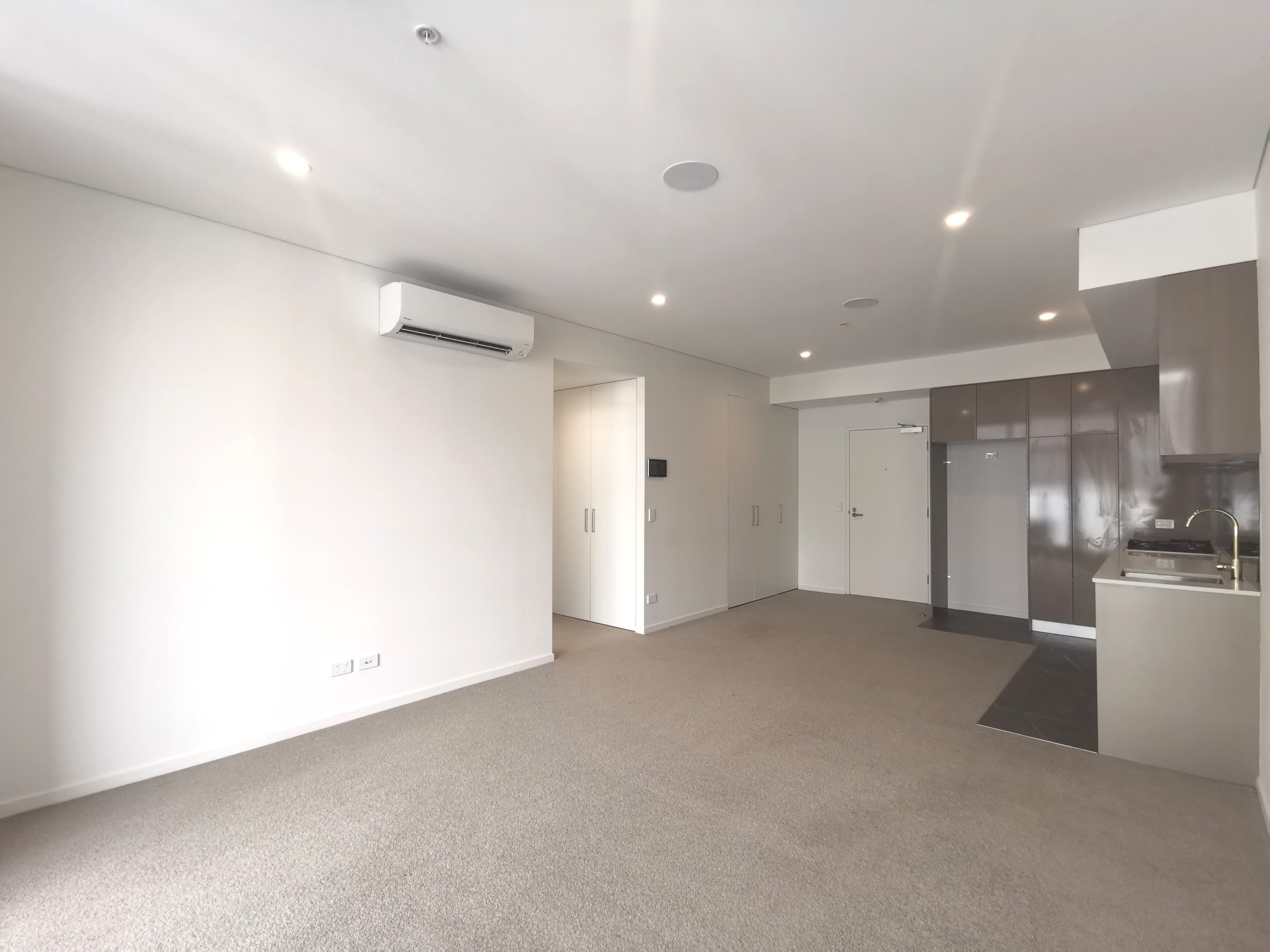 13098/5 Bennelong Parkway, Wentworth Point, NSW 2127
