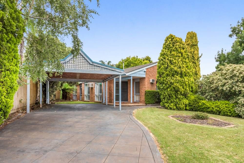 9 Lincoln Avenue, Bayswater, VIC 3153