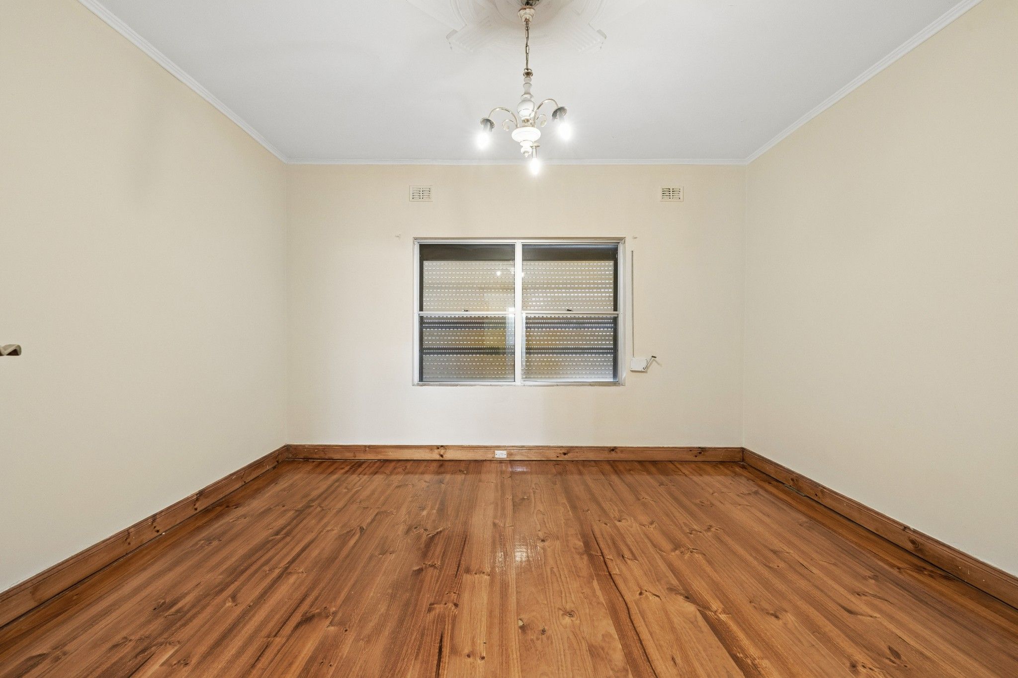 31 Seaton Terrace — photo 13 of 26
