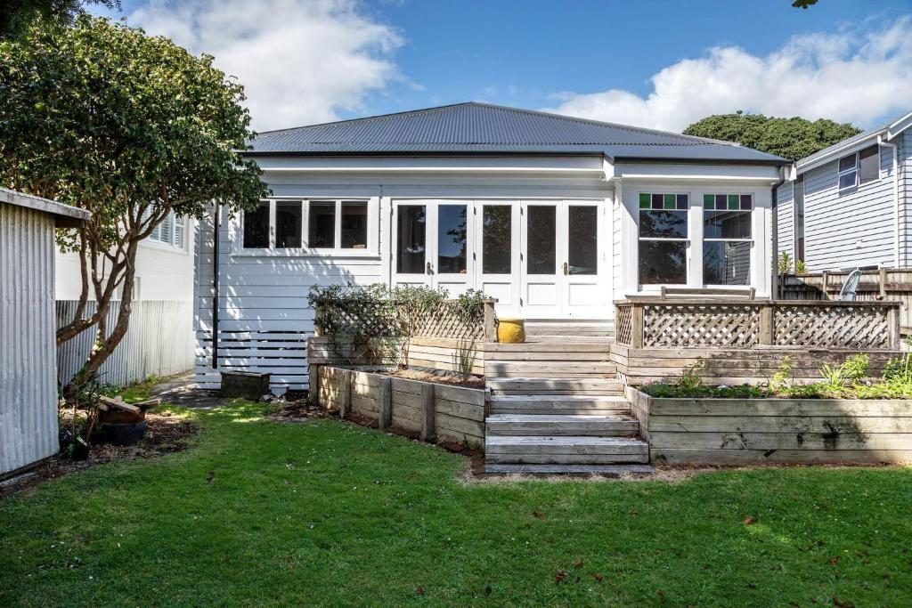 257 Courtenay Street, Strandon, New Plymouth District