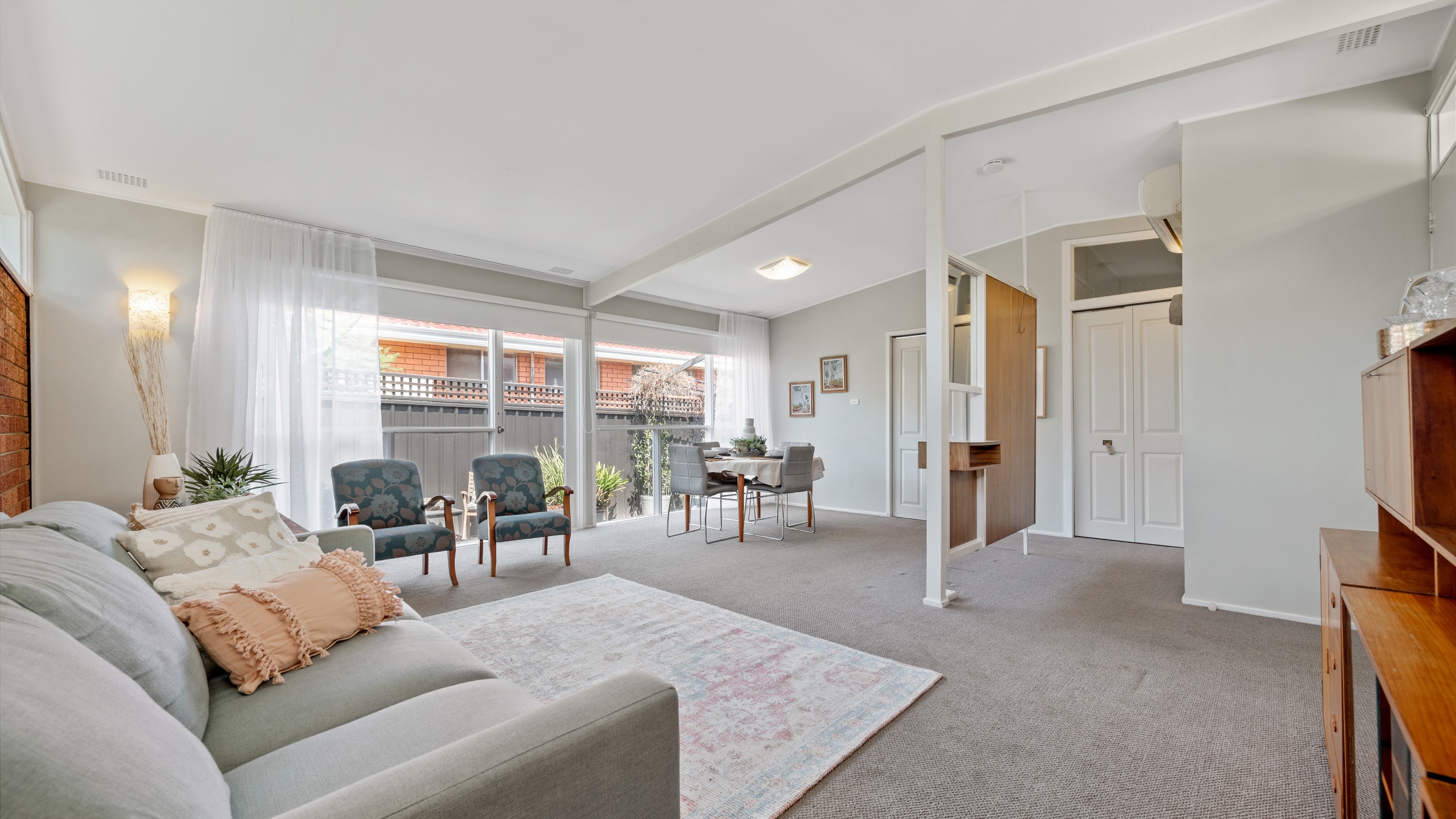 8 Gloucester Street, Macquarie Fields, NSW 2564