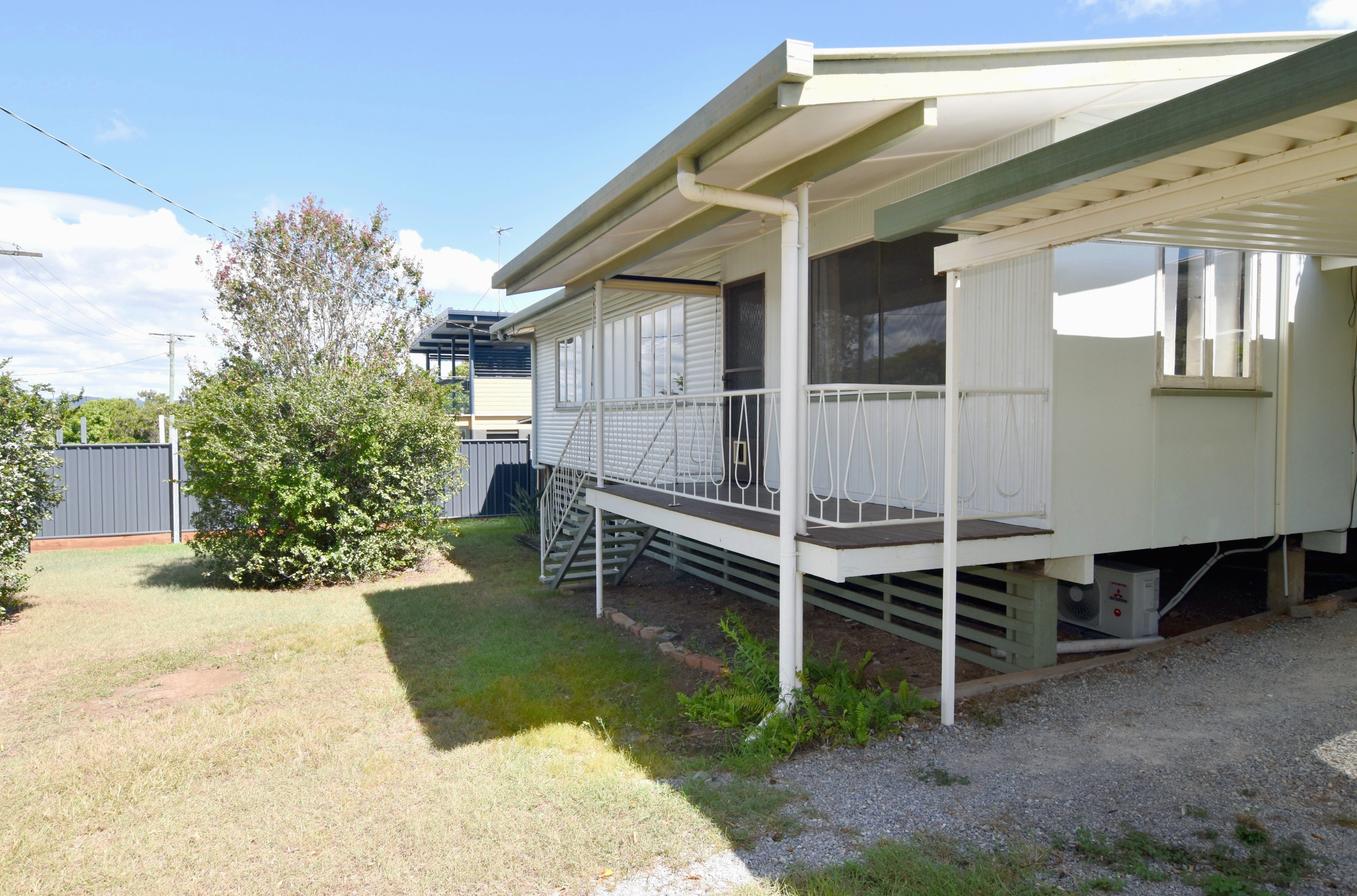 4 Harvey Street, West Gladstone, QLD 4680