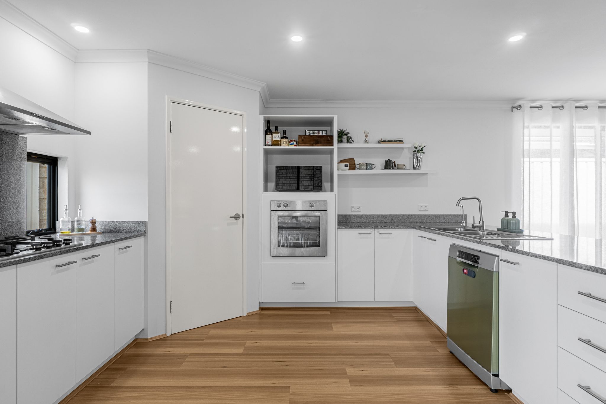 58 Boscastle Way — photo 7 of 27