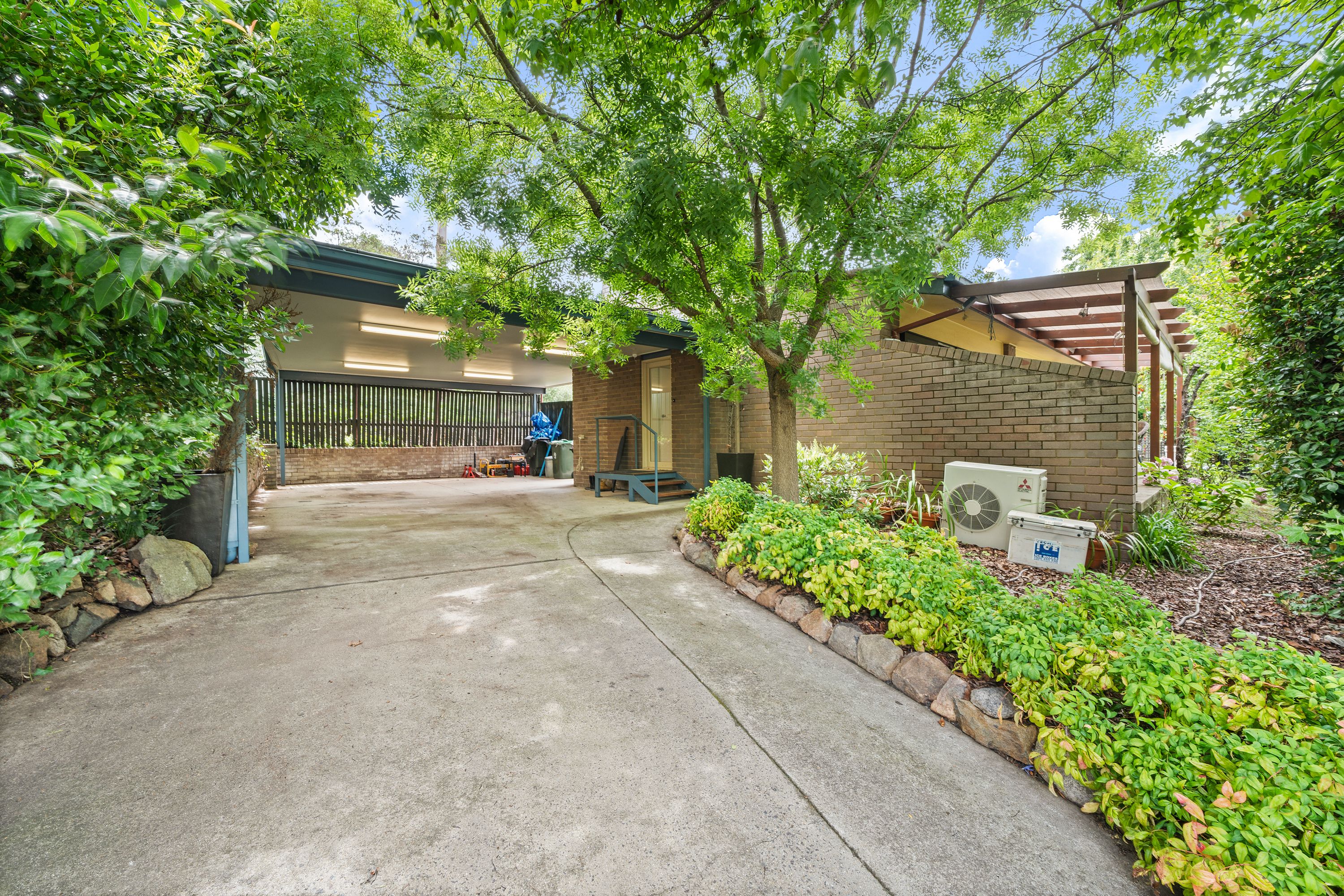 22 Malcolm Place, Kambah, ACT 2902