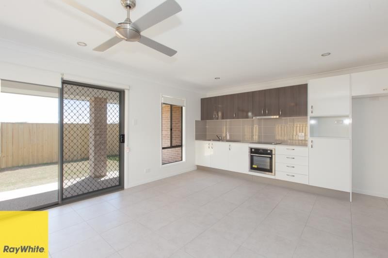 11B Peppertree Street, Pimpama, QLD 4209
