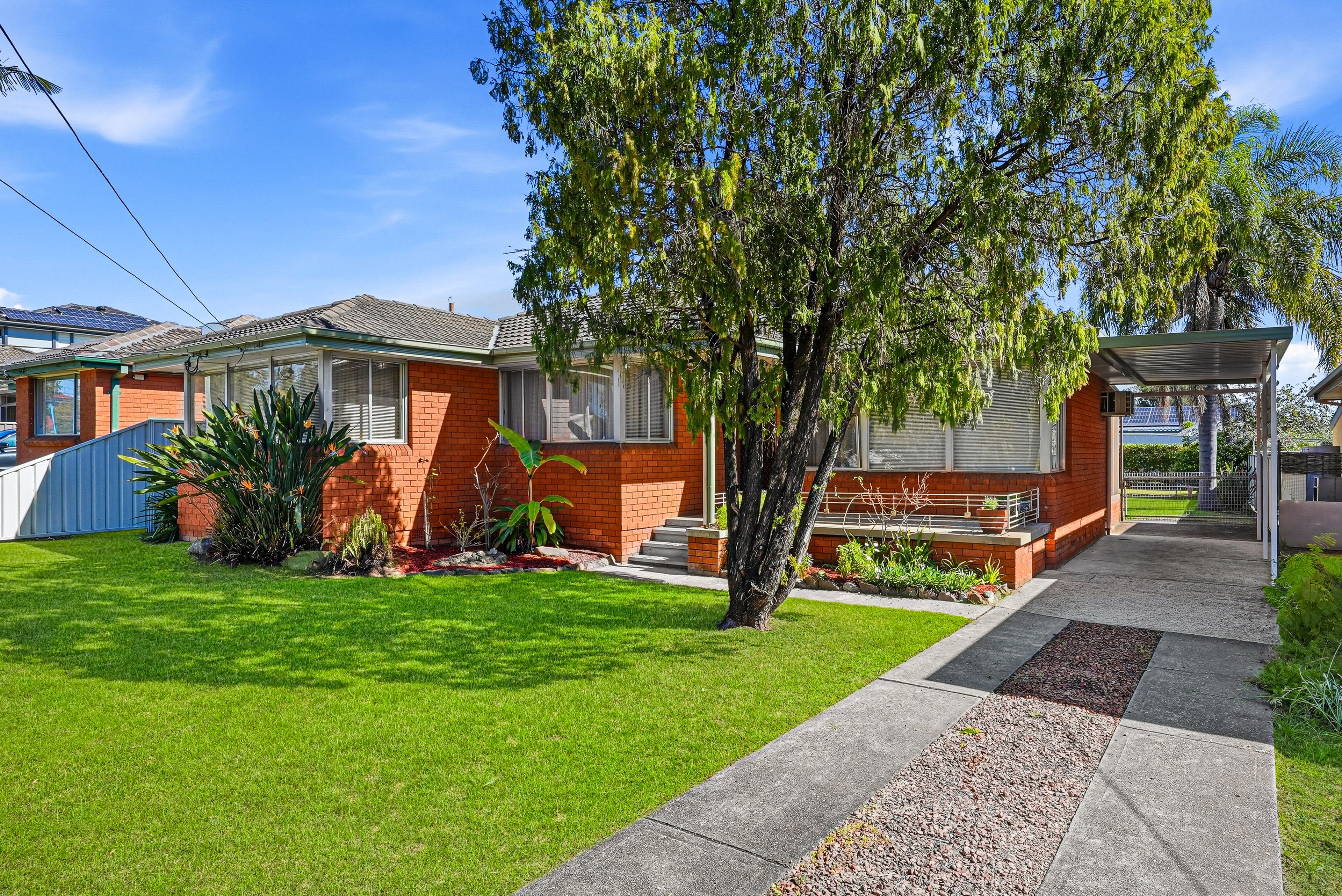 25 Wattle Avenue — photo 2 of 17