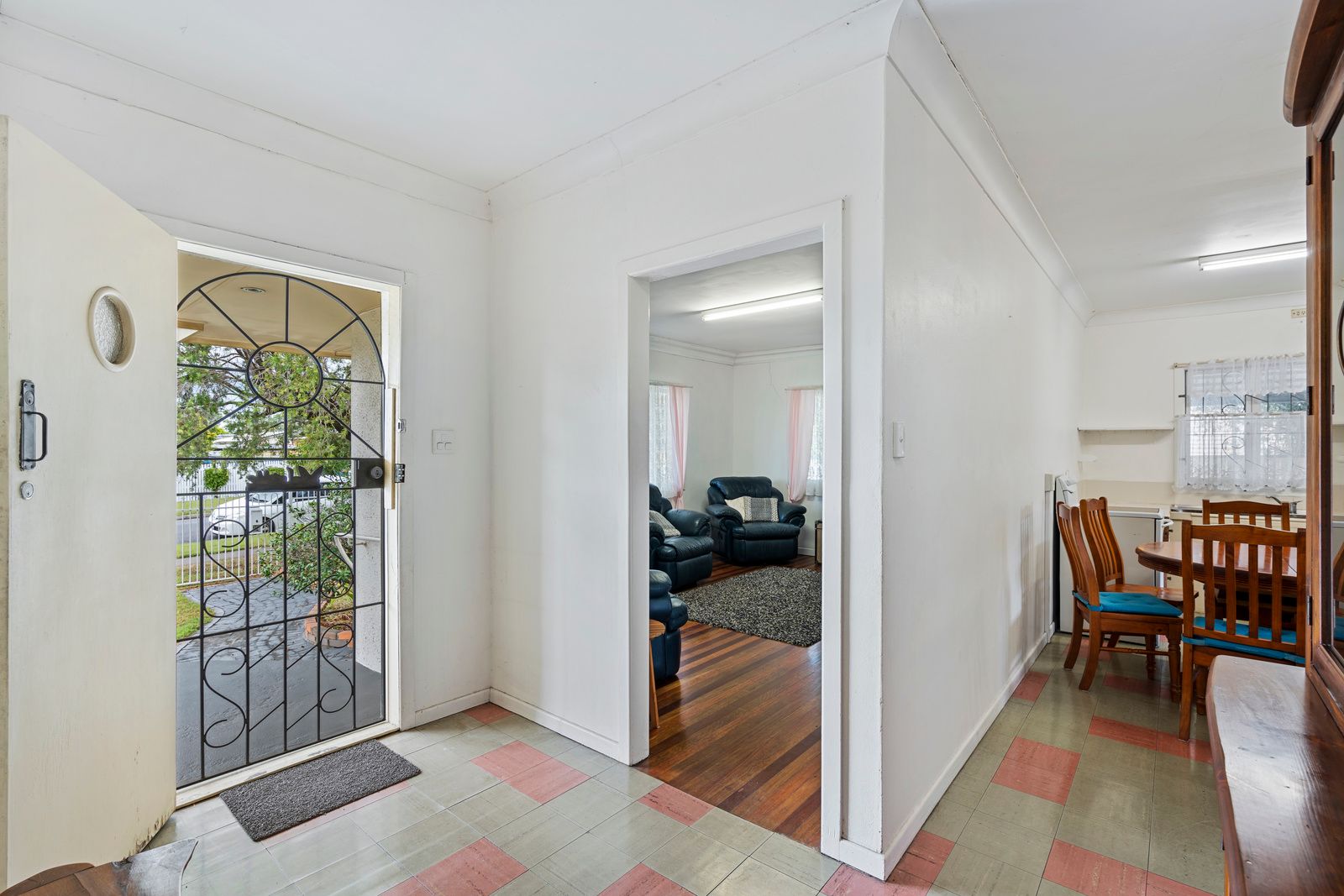 53-55 Sussex Road — photo 6 of 28