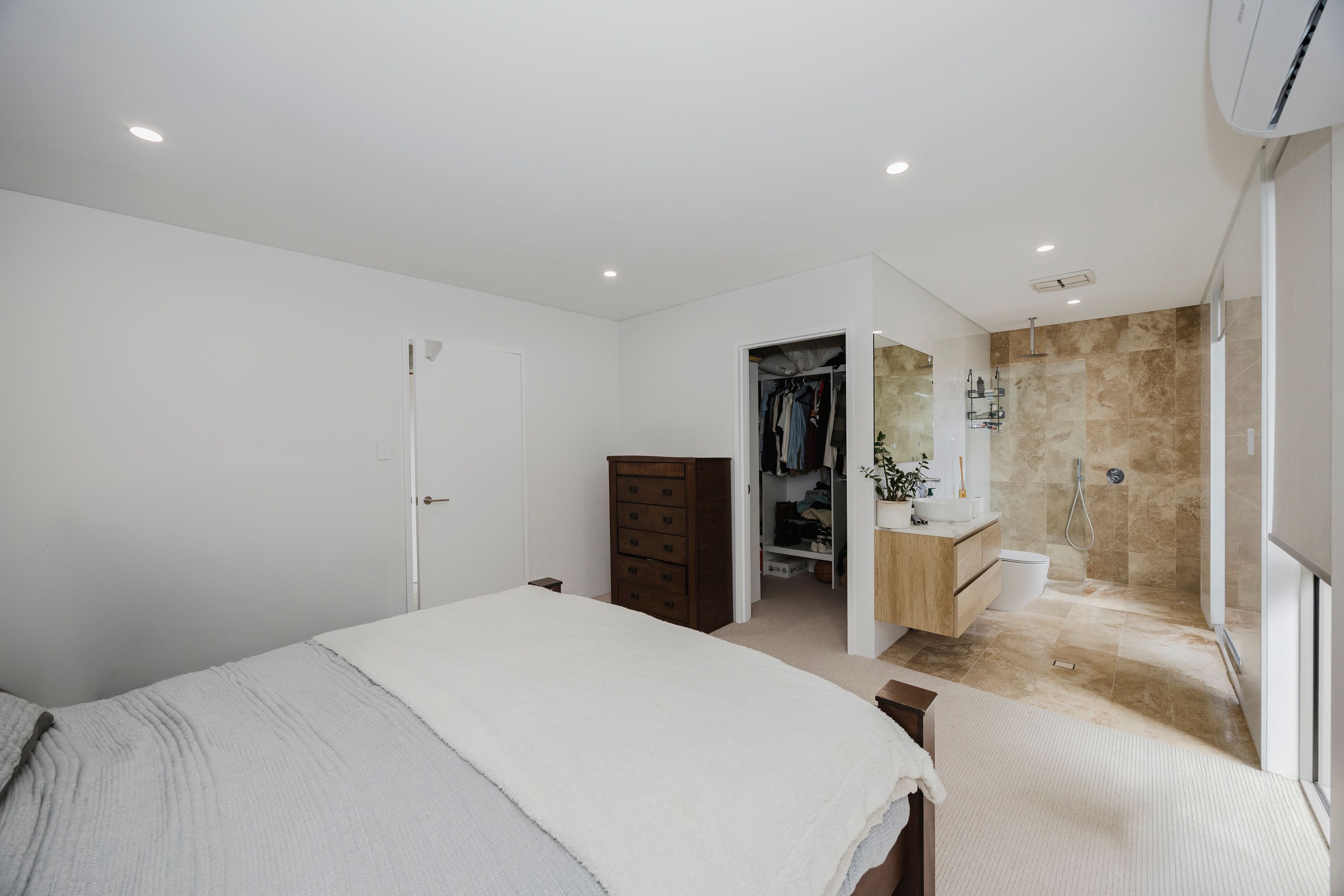 18A Jaeger Square — photo 9 of 24