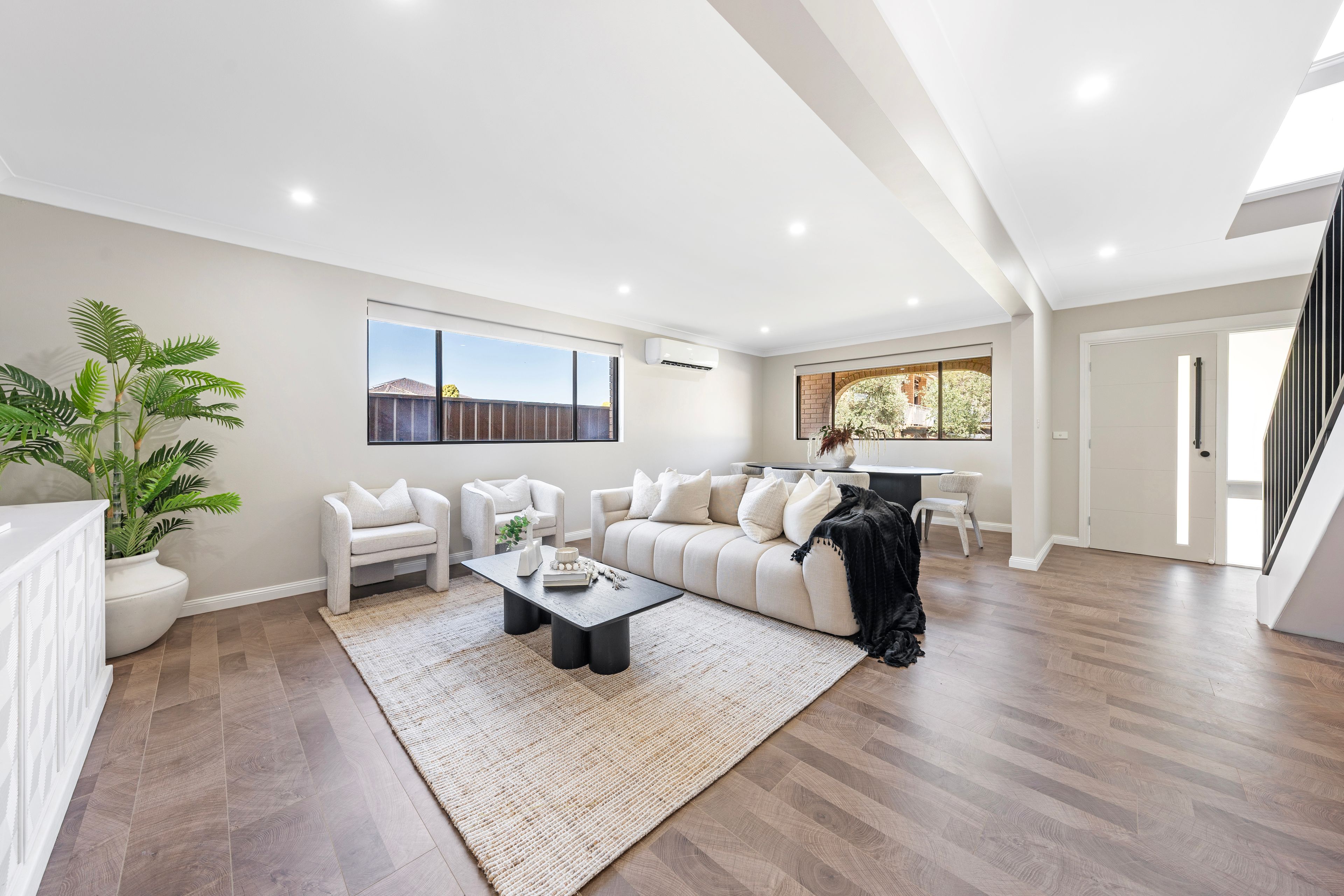 7 Pierce Close, Prairiewood, NSW 2176