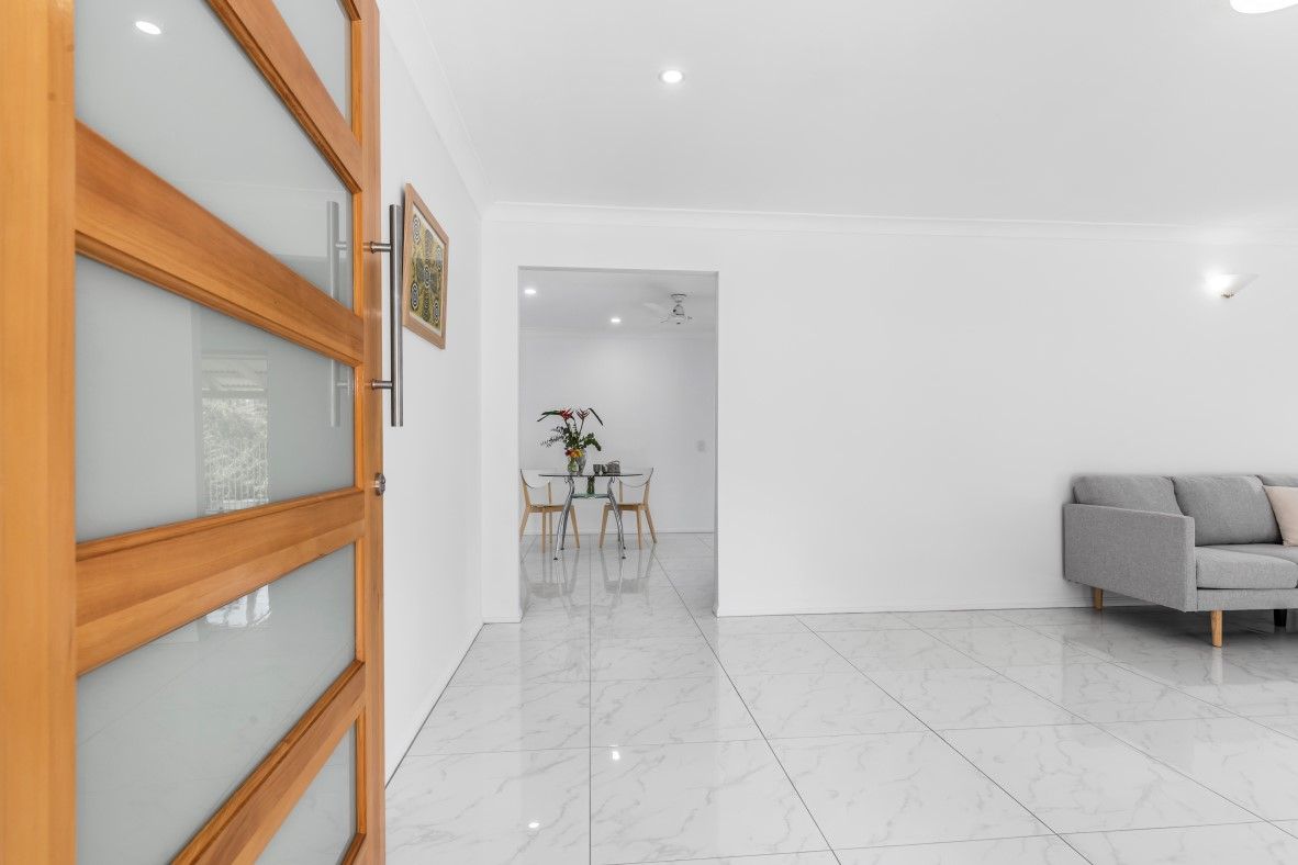 18 Soames Street, Everton Park, QLD 4053