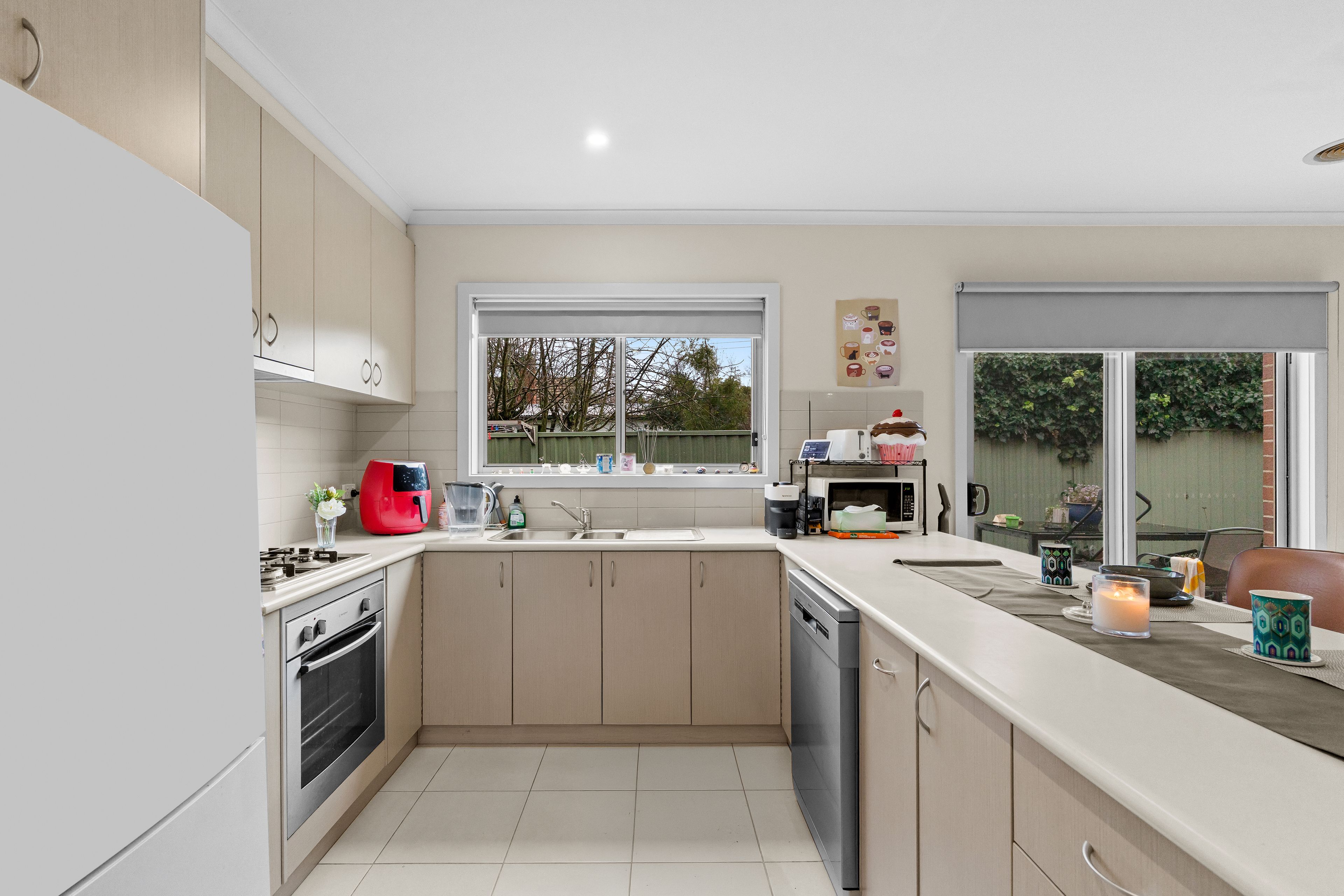 2/14 Rattray Court — photo 8 of 23