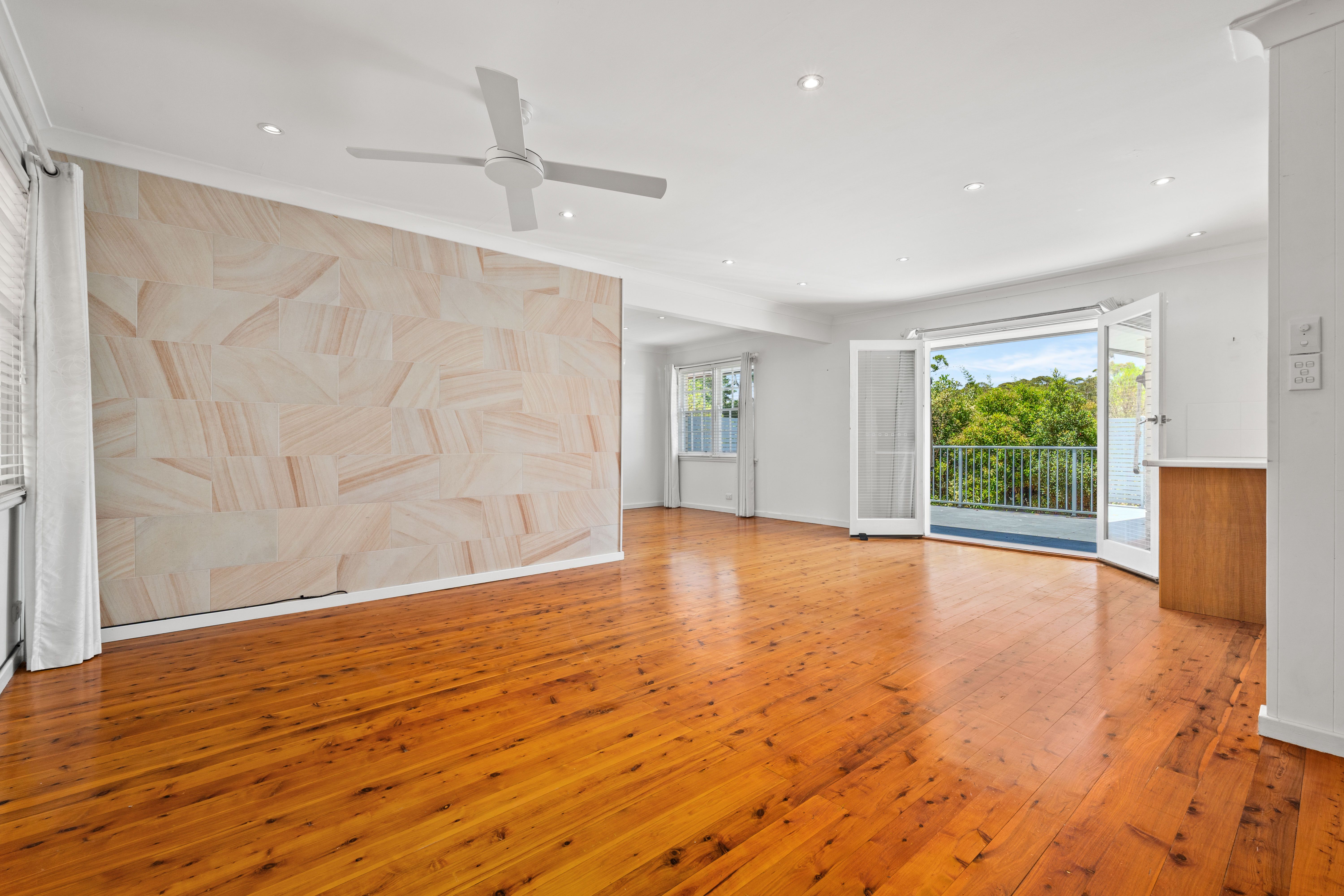 8 Girraween Avenue, Erina, NSW 2250