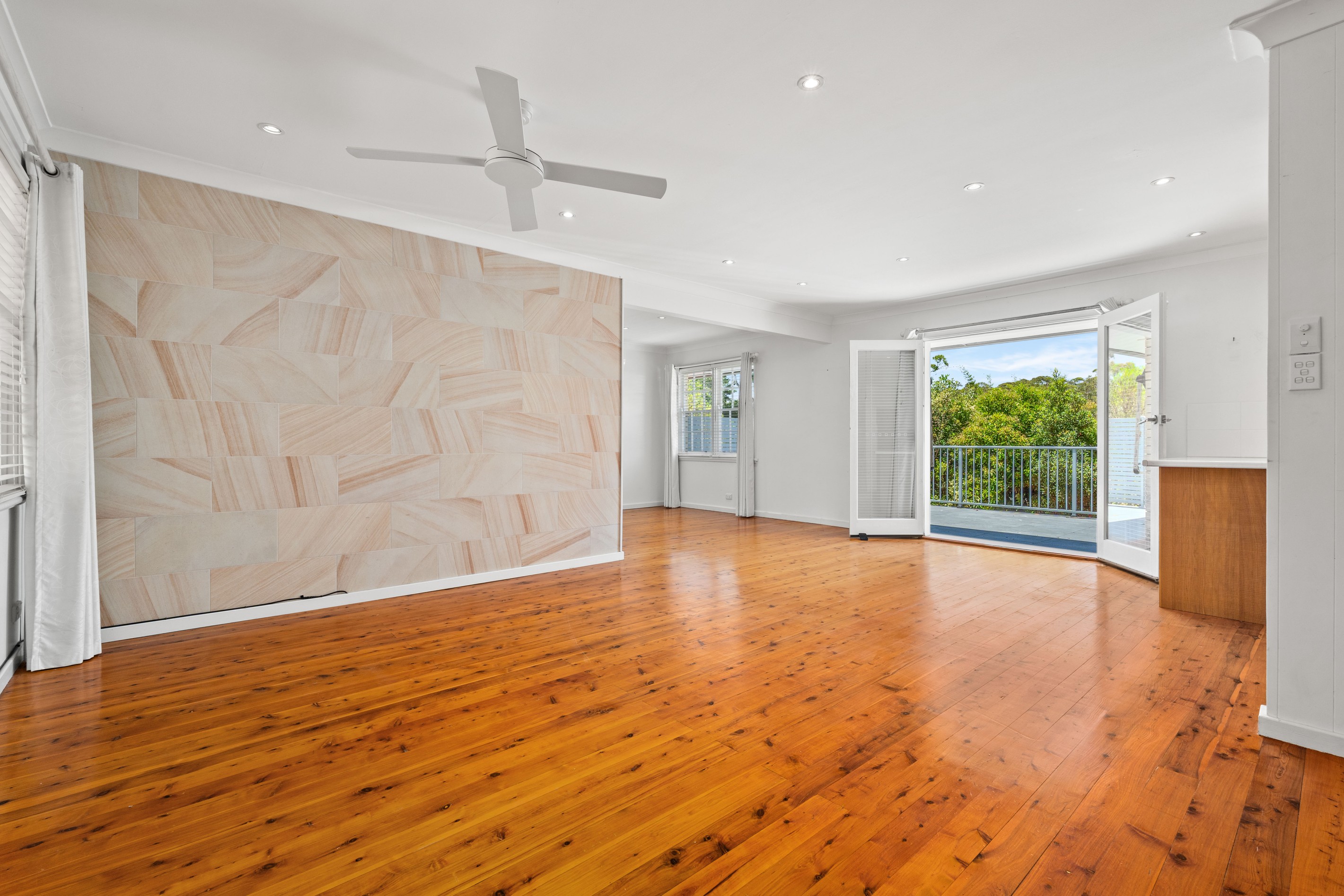 8 Girraween Avenue, Erina, NSW 2250