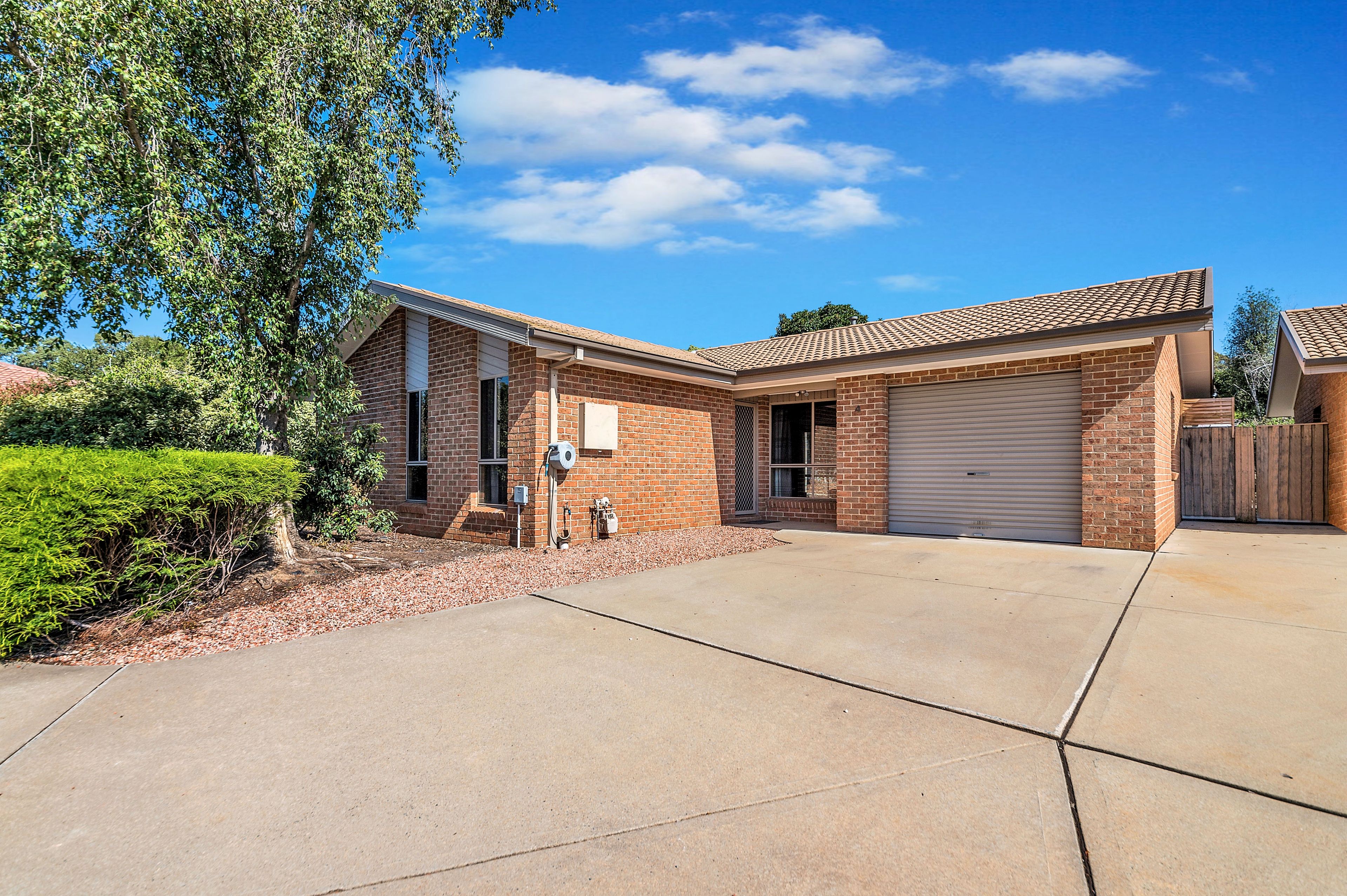 9 Patanga Gardens, Queanbeyan NSW 2620