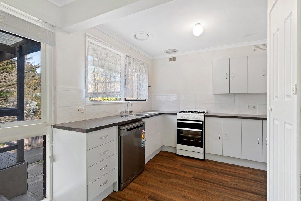 51 Avandina Crescent, Greensborough, VIC 3088