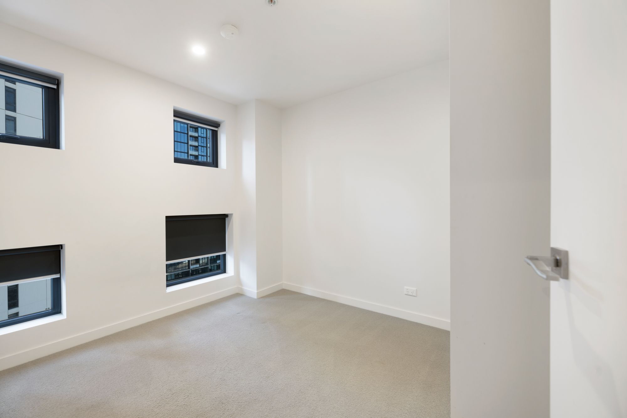 1705/58 Clarke Street — photo 7 of 15