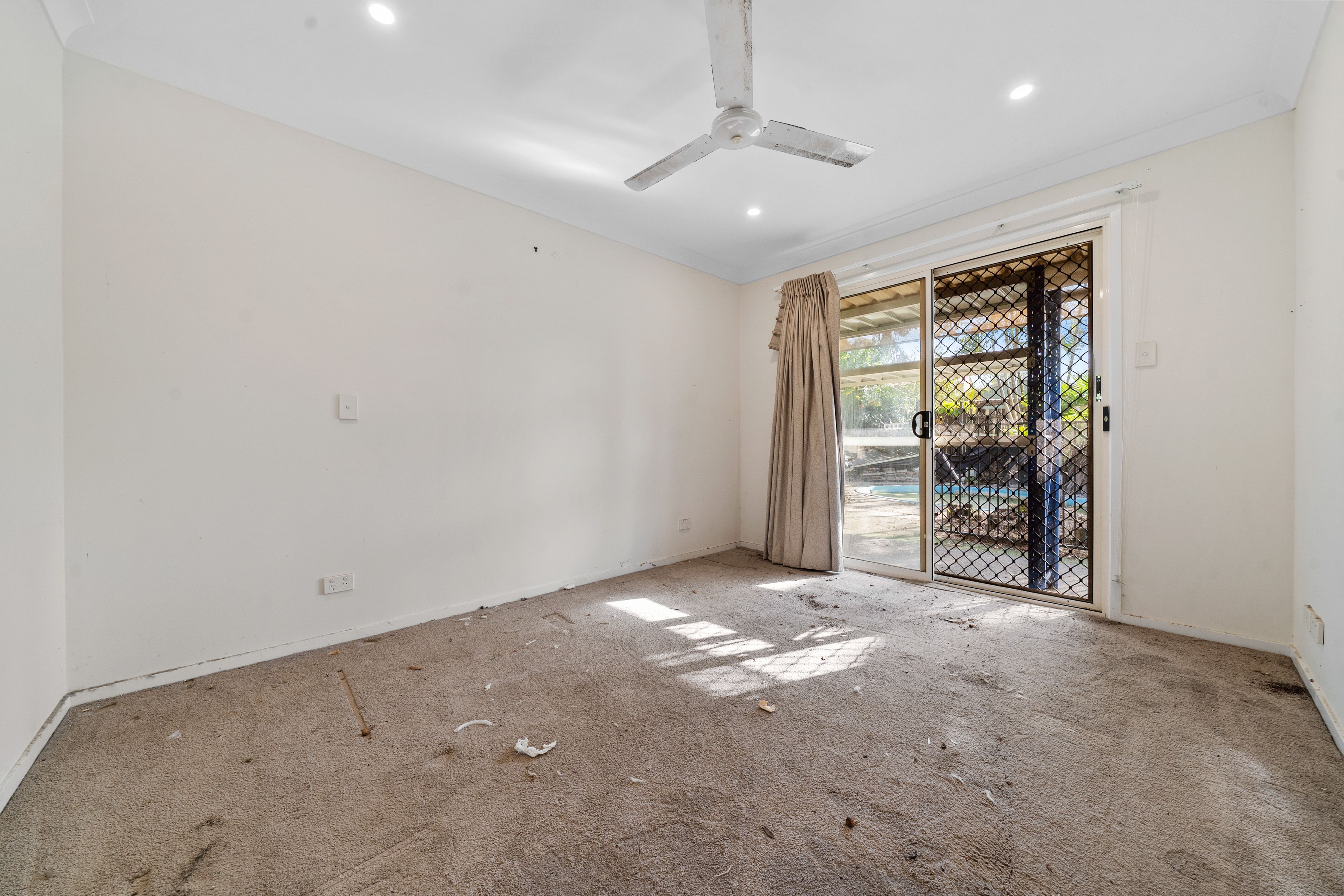 28 Grove Road — photo 16 of 22