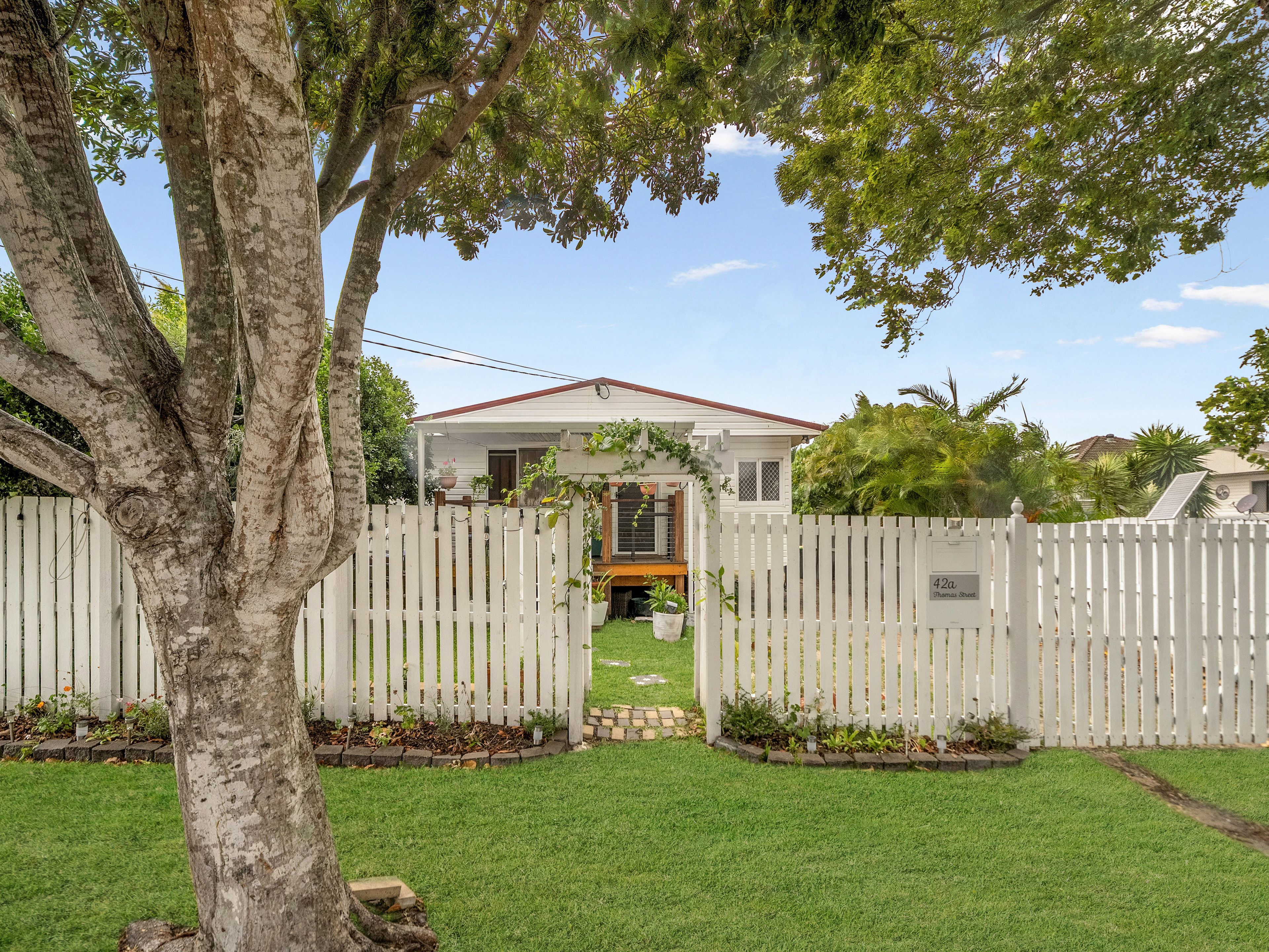 42a Thomas Street, Clontarf QLD 4019