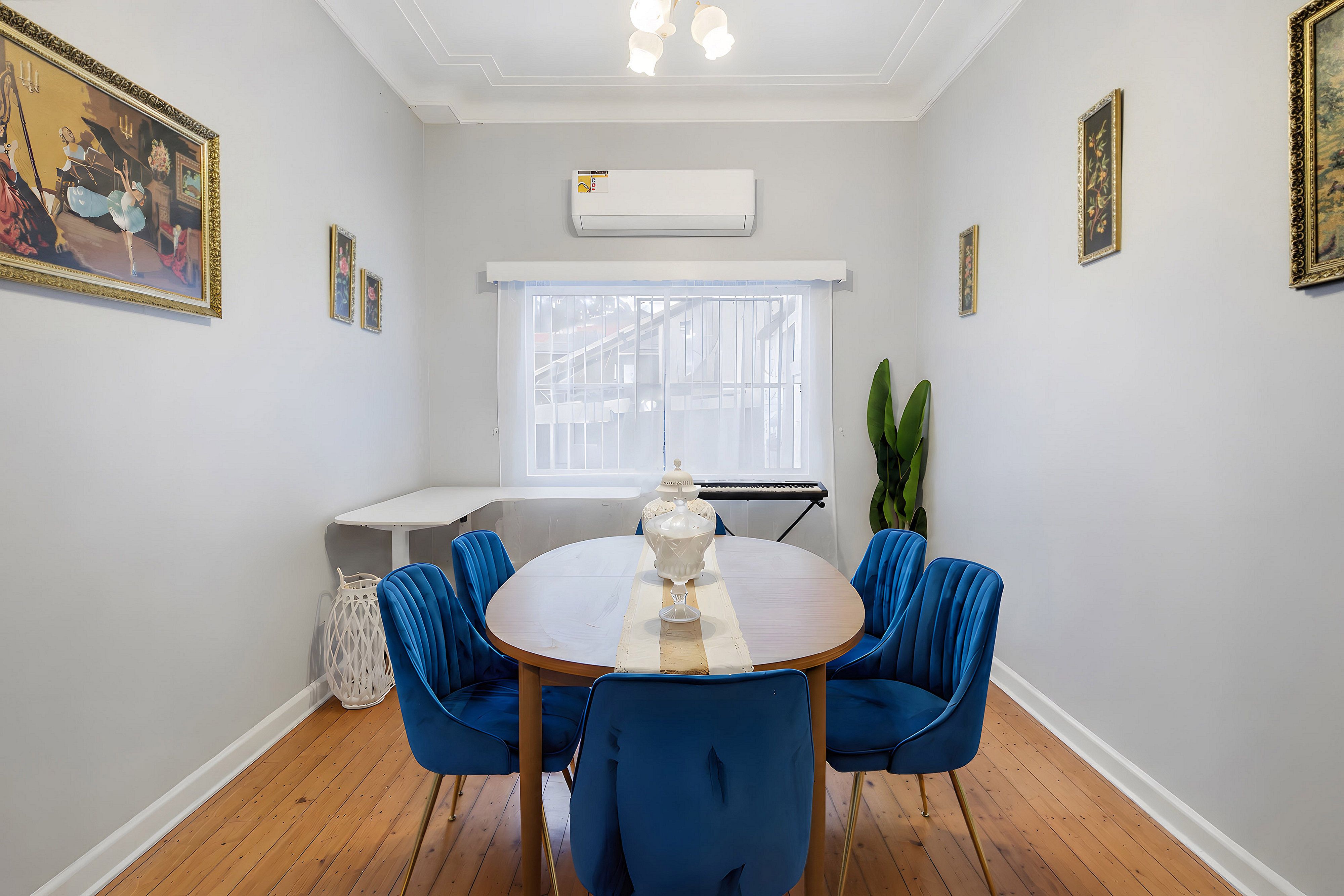 701 King Georges Road — photo 5 of 12