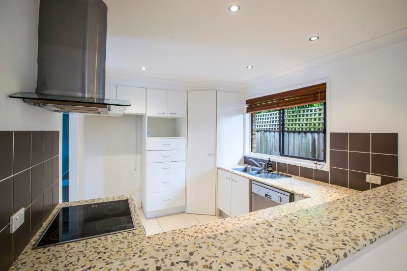 59 Nalkari Street, Coombabah, QLD 4216